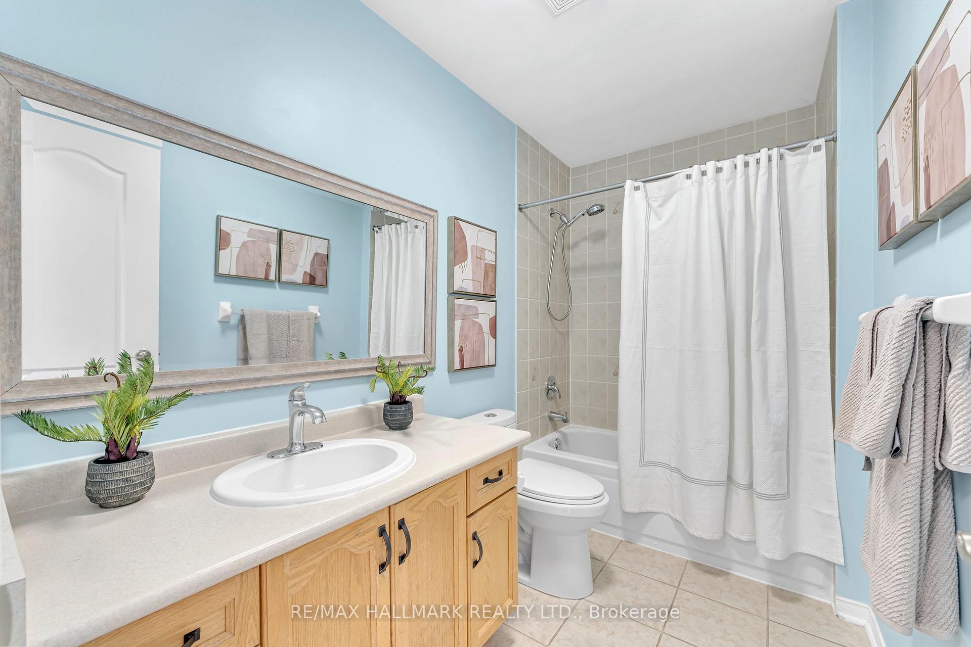 Photo 28 of 197 Wildberry Crescent, Vaughan, Vellore Village — HOMEH