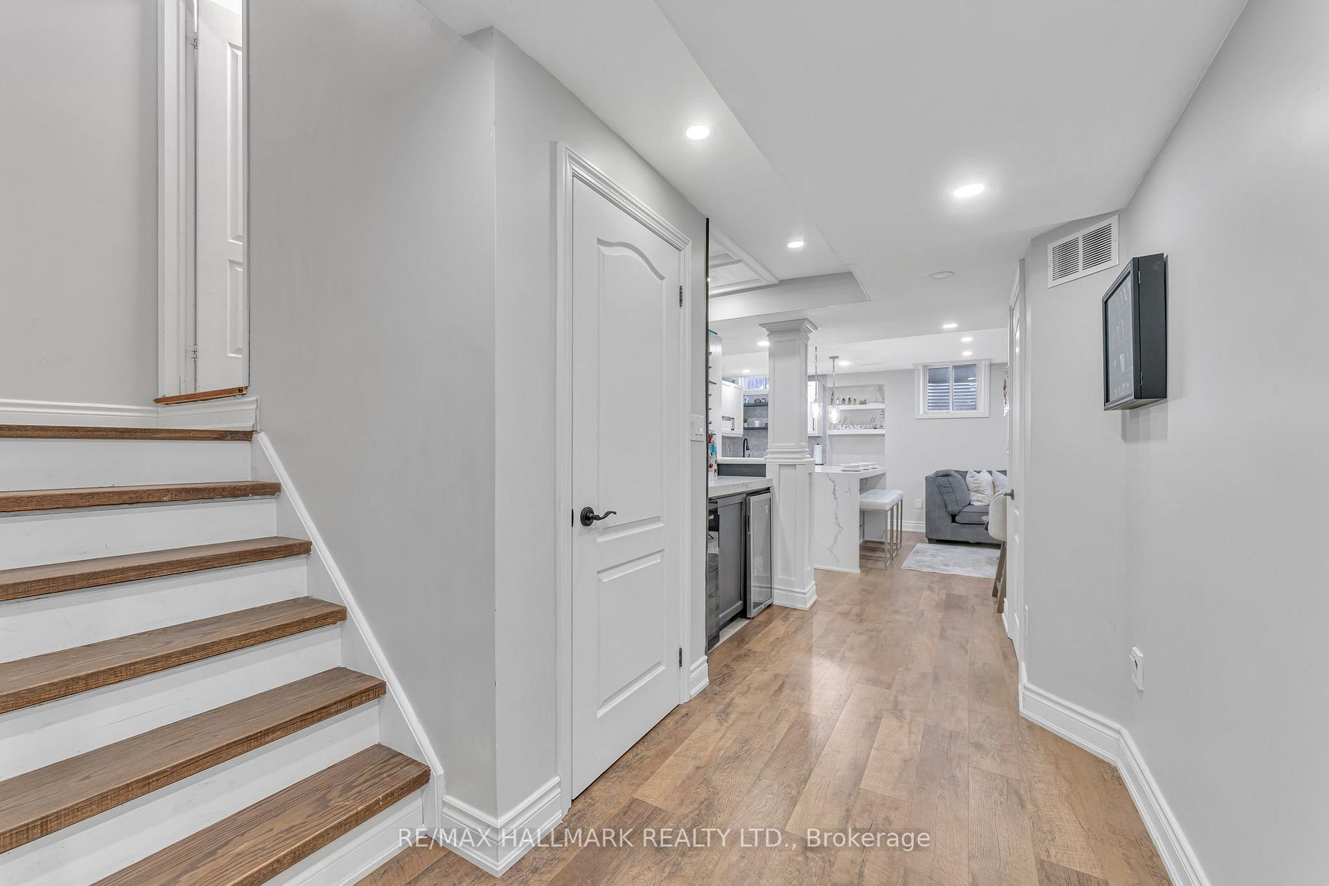 Photo 27 of 197 Wildberry Crescent, Vaughan, Vellore Village — HOMEH