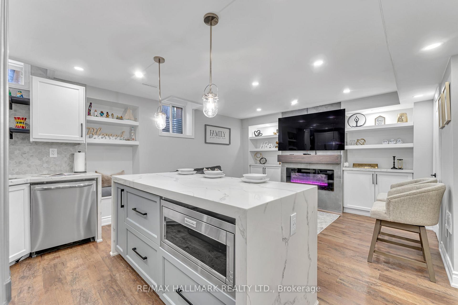Photo 33 of 197 Wildberry Crescent, Vaughan, Vellore Village — HOMEH