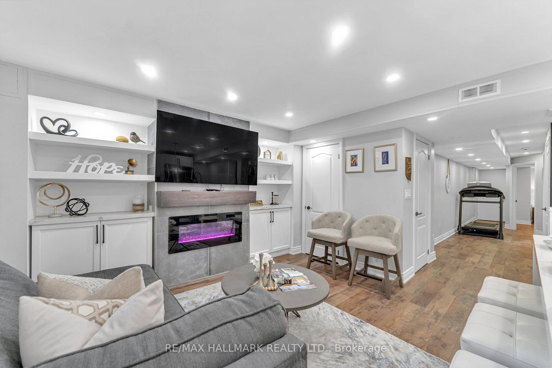 Photo 35 of 197 Wildberry Crescent, Vaughan, Vellore Village — HOMEH