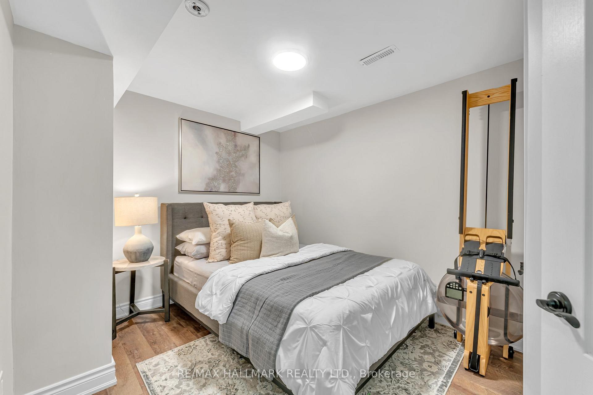 Photo 34 of 197 Wildberry Crescent, Vaughan, Vellore Village — HOMEH