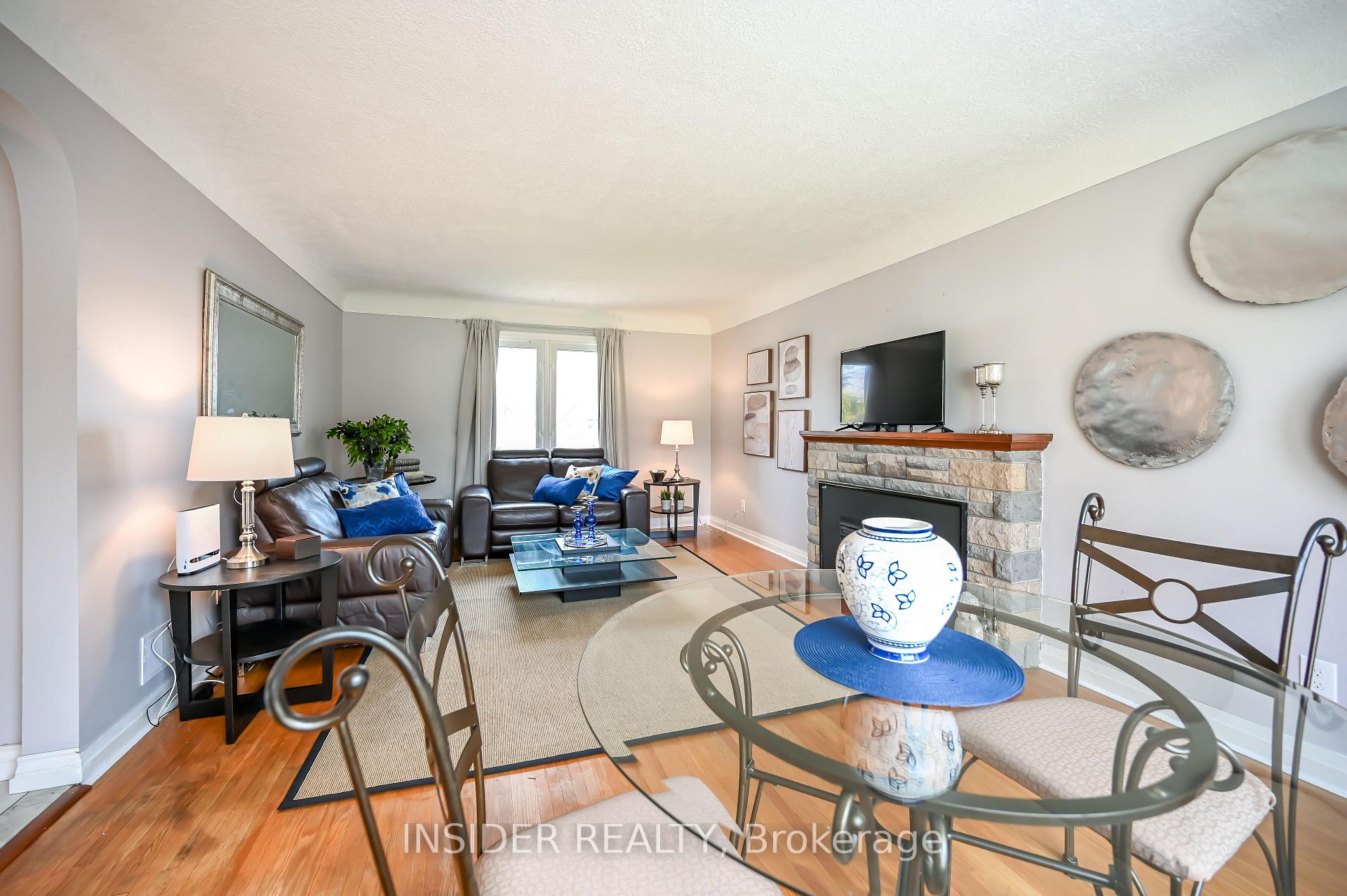 Photo 9 of Unit MAIN, 69 Cumming Court, Hamilton, Ancaster — HOMEH