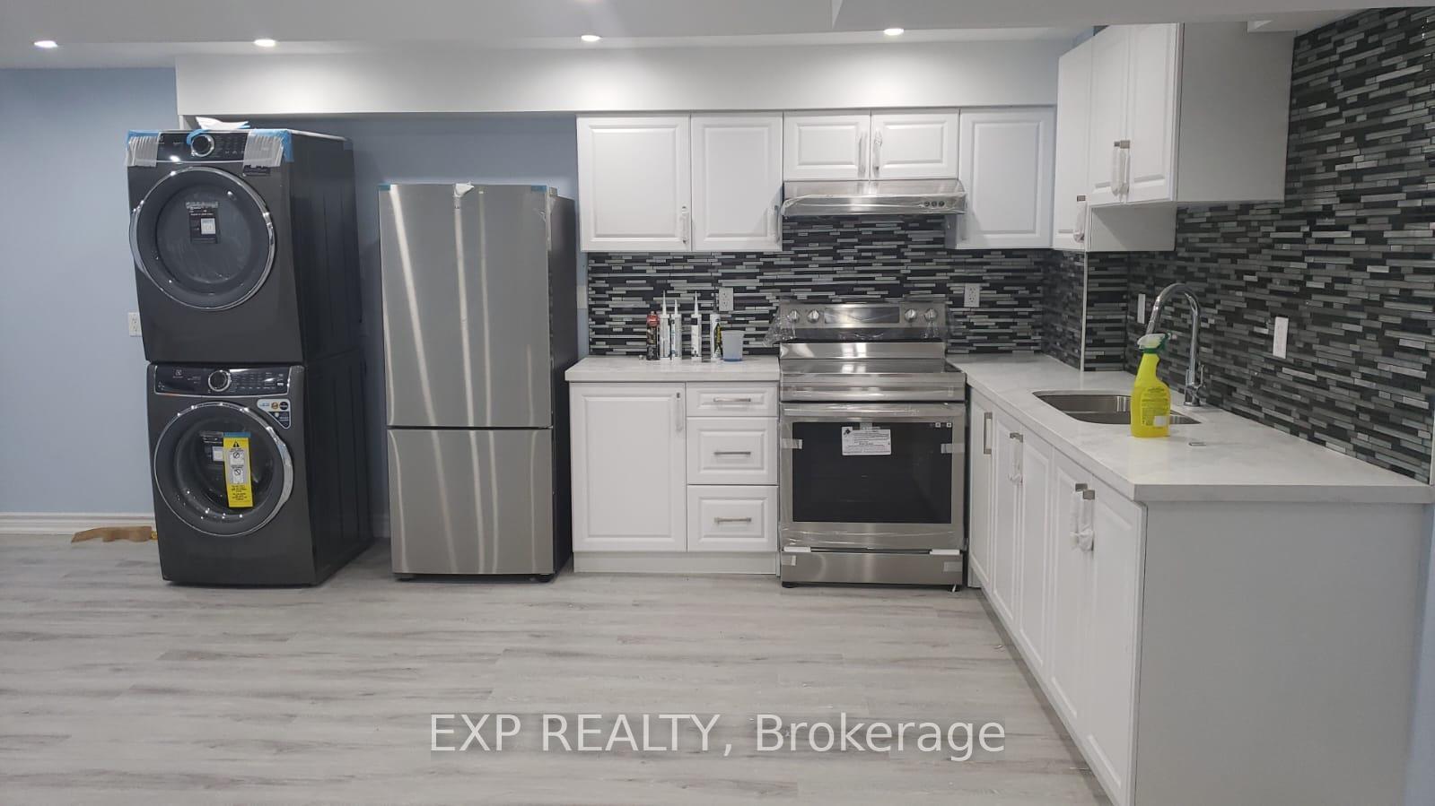 Photo 2 of 33 Thrushwood Drive, Barrie, 400 West — HOMEH