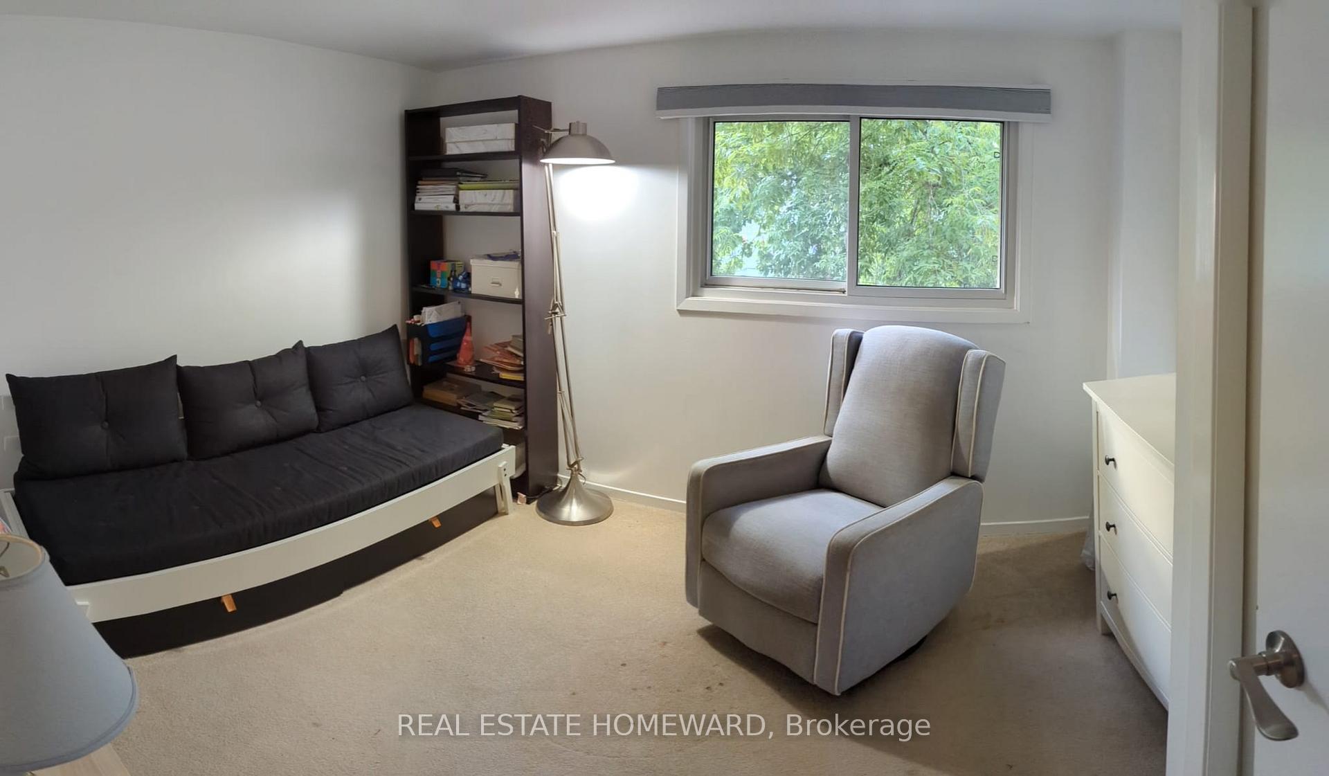 Photo 3 of 106 Torbrick Road, Toronto, Greenwood-Coxwell — HOMEH