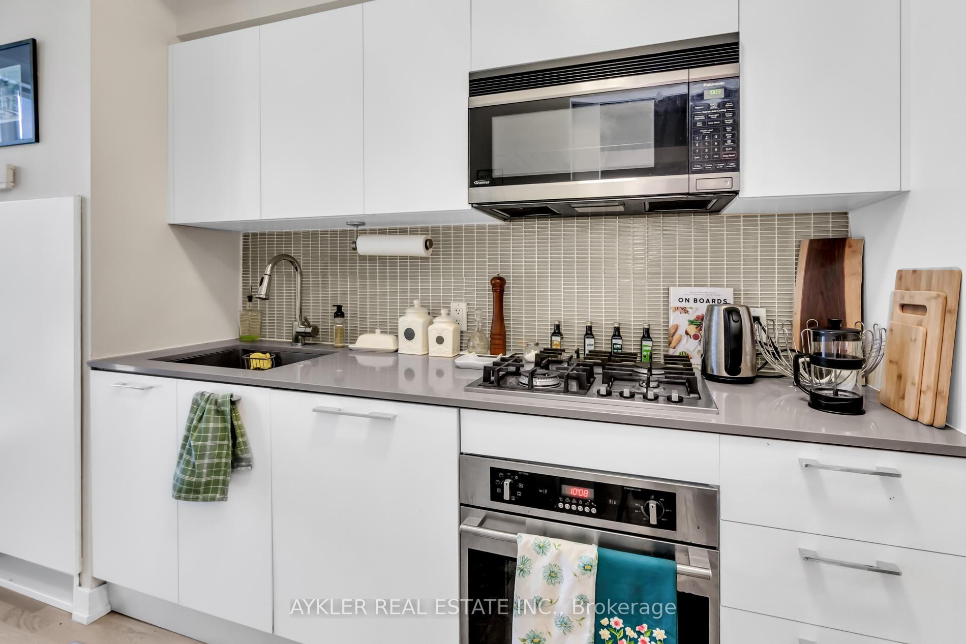 Photo 4 of Unit 206, 60 Haslett Avenue, Toronto, The Beaches — HOMEH