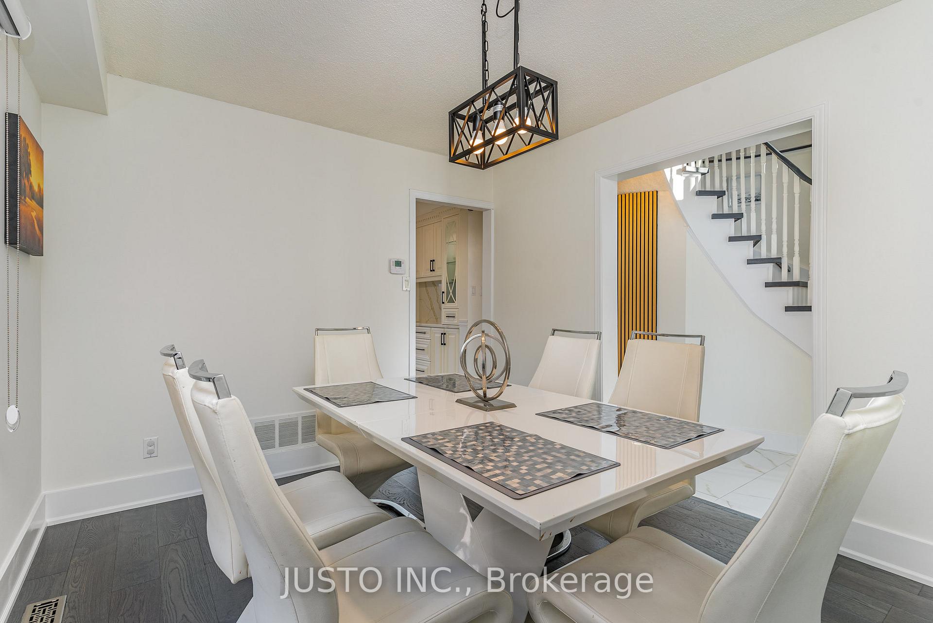 Photo 2 of 1481 Edmund Drive, Pickering, Woodlands — HOMEH