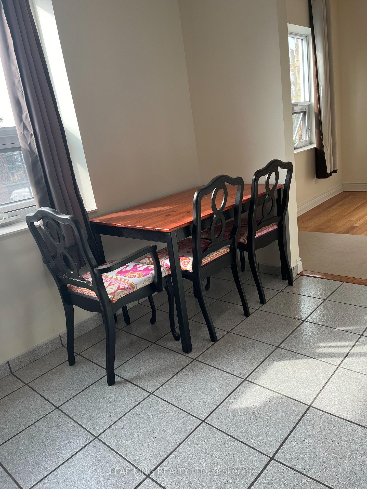 Photo 6 of Unit 201, 3 Linnsmore Crescent, Toronto, Danforth — HOMEH