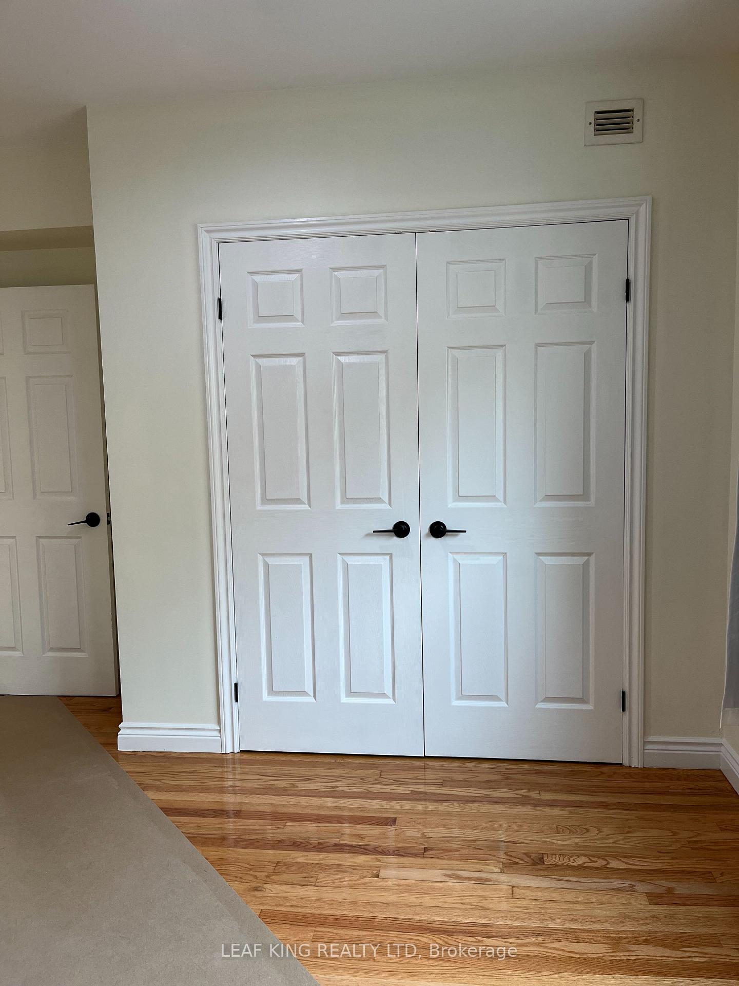 Photo 5 of Unit 201, 3 Linnsmore Crescent, Toronto, Danforth — HOMEH