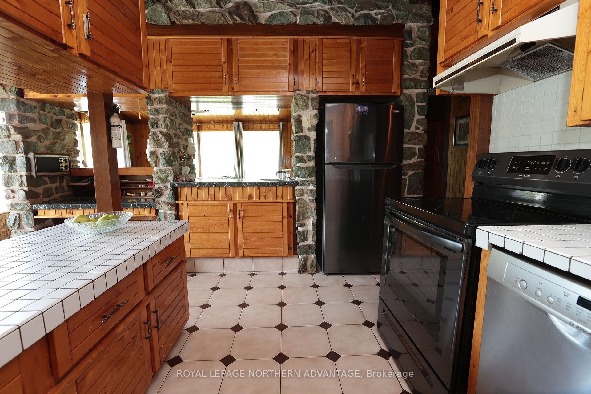 Photo 19 of 264 MacIntyre Road, Algoma Remote Area — HOMEH
