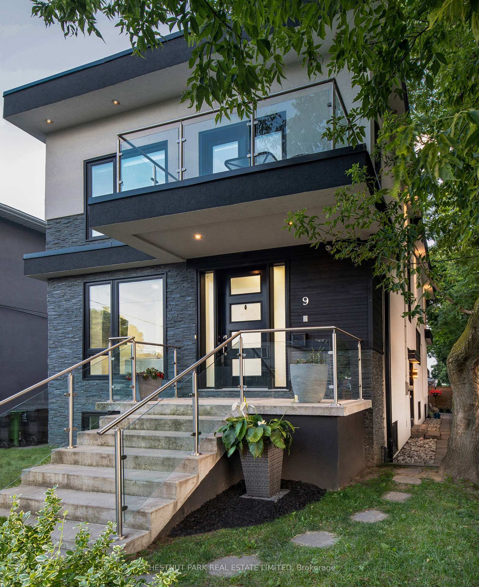 Photo 33 of 9 Plains Road, Toronto, East York — HOMEH