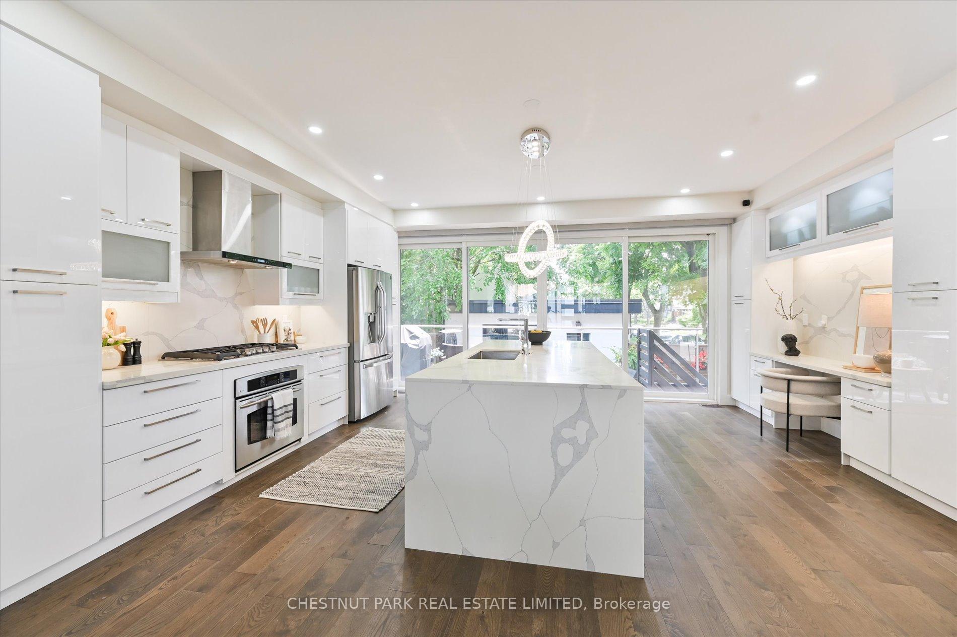 Photo 9 of 9 Plains Road, Toronto, East York — HOMEH