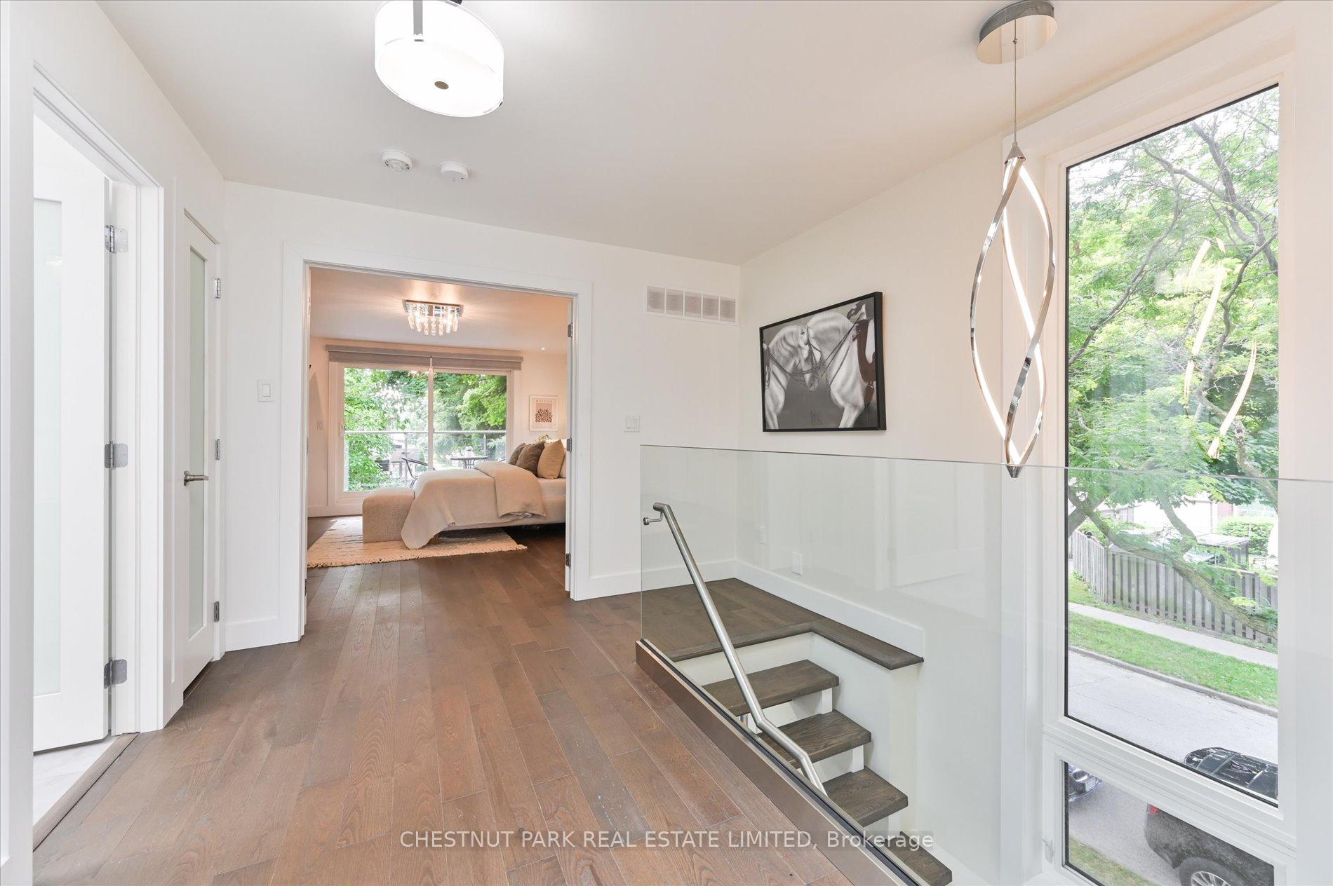 Photo 5 of 9 Plains Road, Toronto, East York — HOMEH