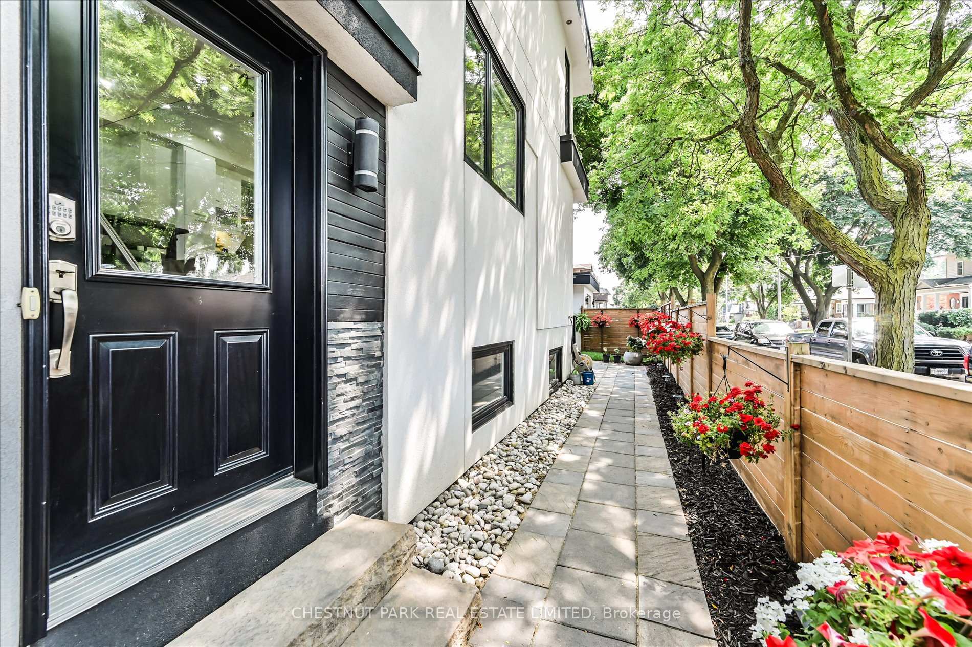 Photo 26 of 9 Plains Road, Toronto, East York — HOMEH