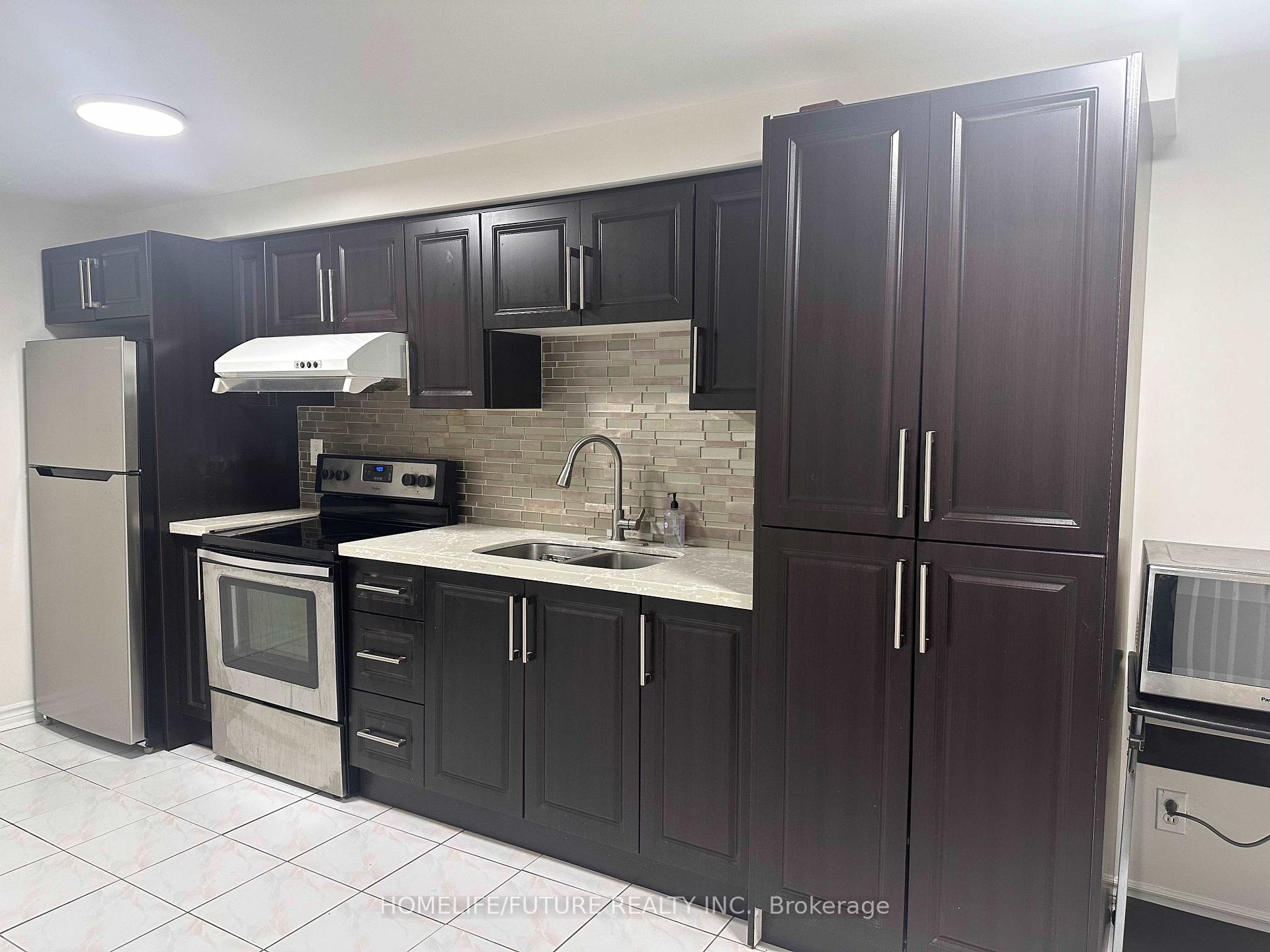 Photo 7 of Unit BSMT, 275 Highglen Avenue, Markham, Milliken Mills East — HOMEH