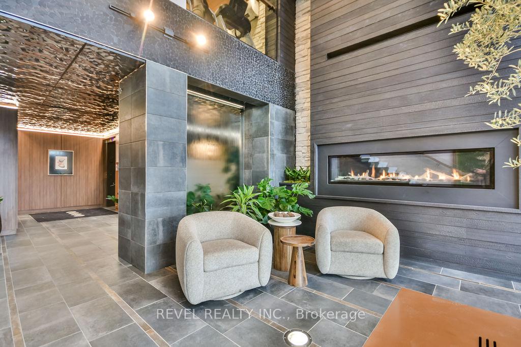 Photo 12 of Unit 202, 15 Kneeshaw Drive, Barrie, Innis-Shore — HOMEH