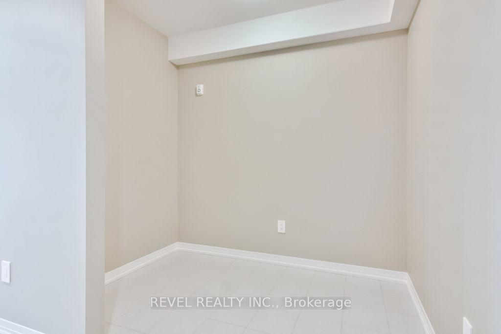 Photo 13 of Unit 202, 15 Kneeshaw Drive, Barrie, Innis-Shore — HOMEH