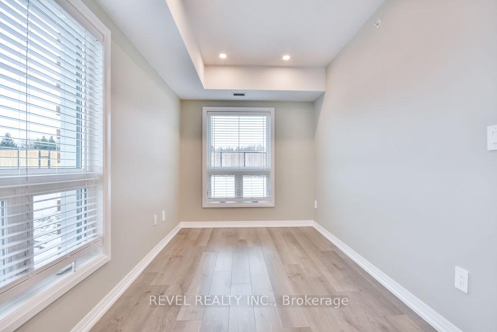 Photo 29 of Unit 202, 15 Kneeshaw Drive, Barrie, Innis-Shore — HOMEH