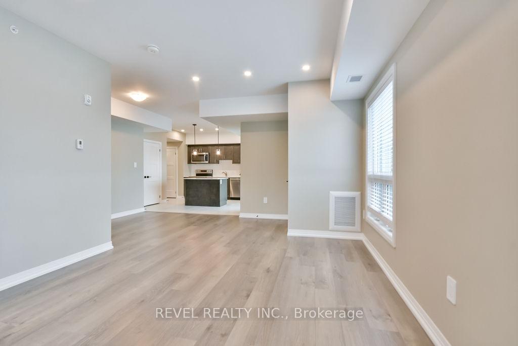 Photo 26 of Unit 202, 15 Kneeshaw Drive, Barrie, Innis-Shore — HOMEH
