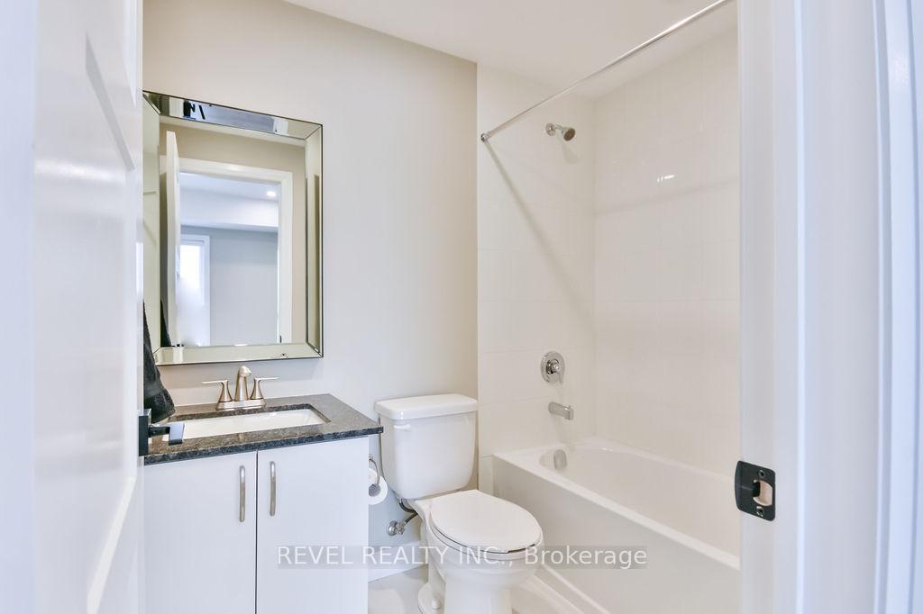 Photo 28 of Unit 202, 15 Kneeshaw Drive, Barrie, Innis-Shore — HOMEH