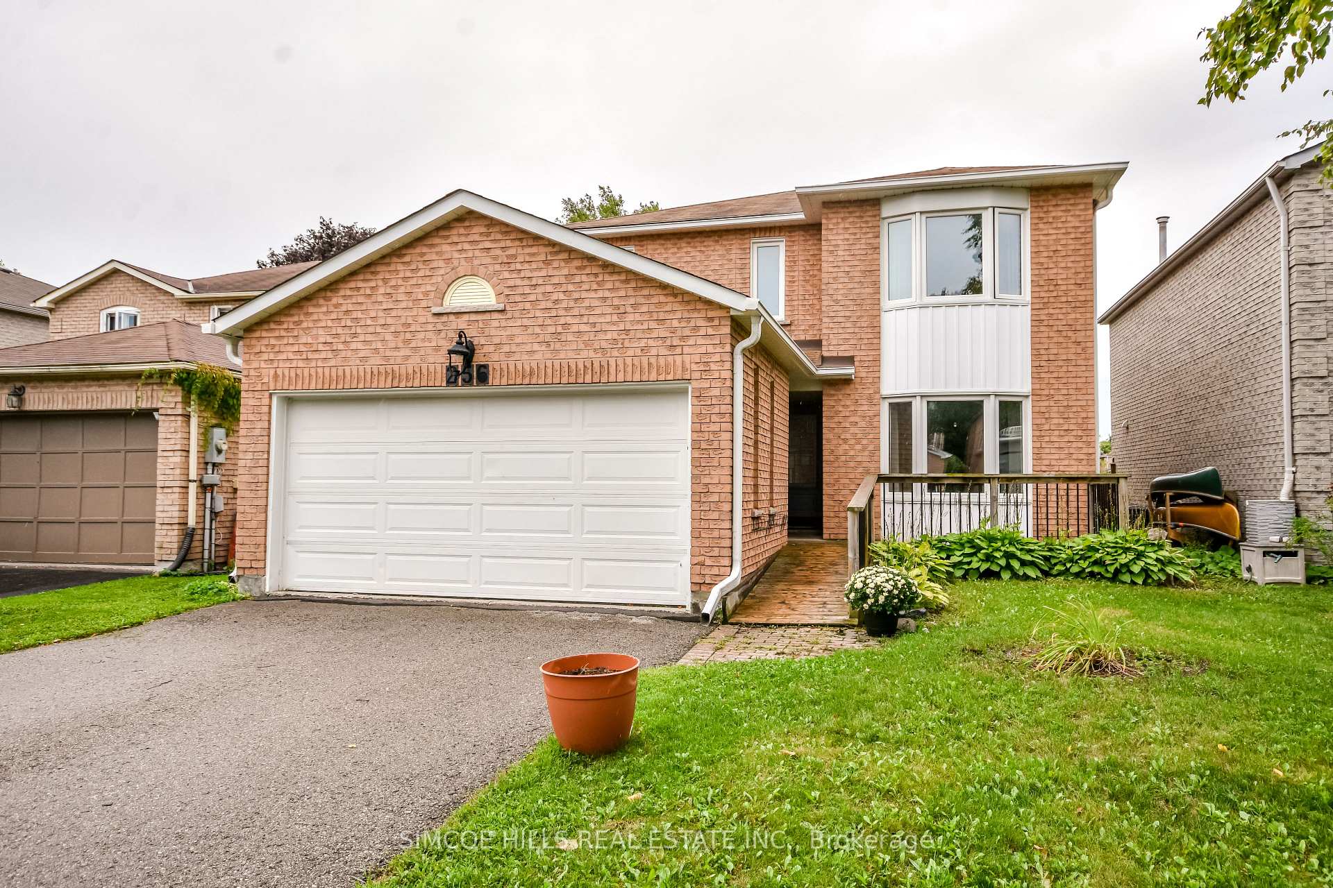 Photo 1 of 256 Hickling Trail, Barrie, Grove East — HOMEH