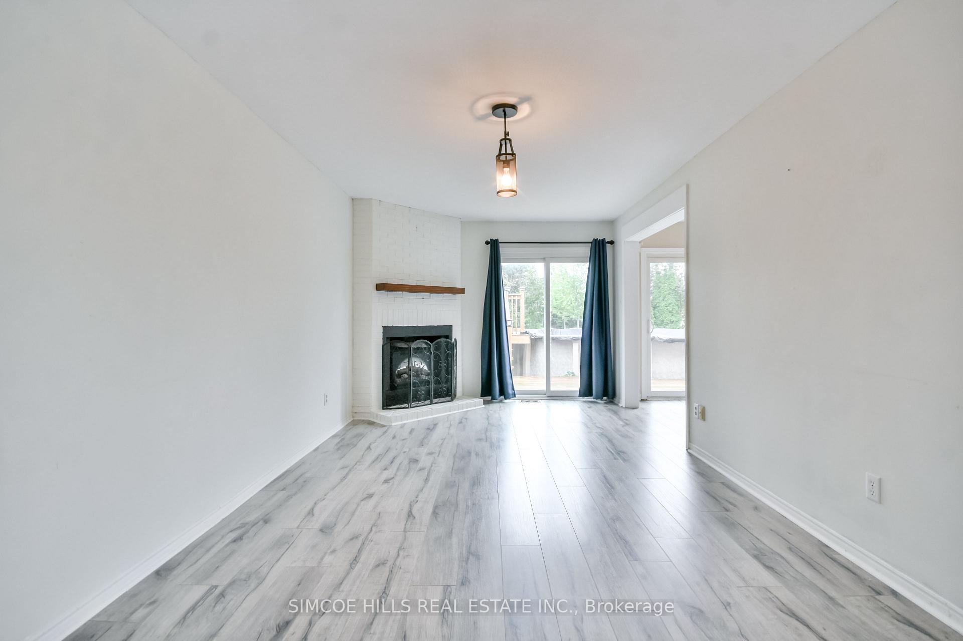 Photo 15 of 256 Hickling Trail, Barrie, Grove East — HOMEH