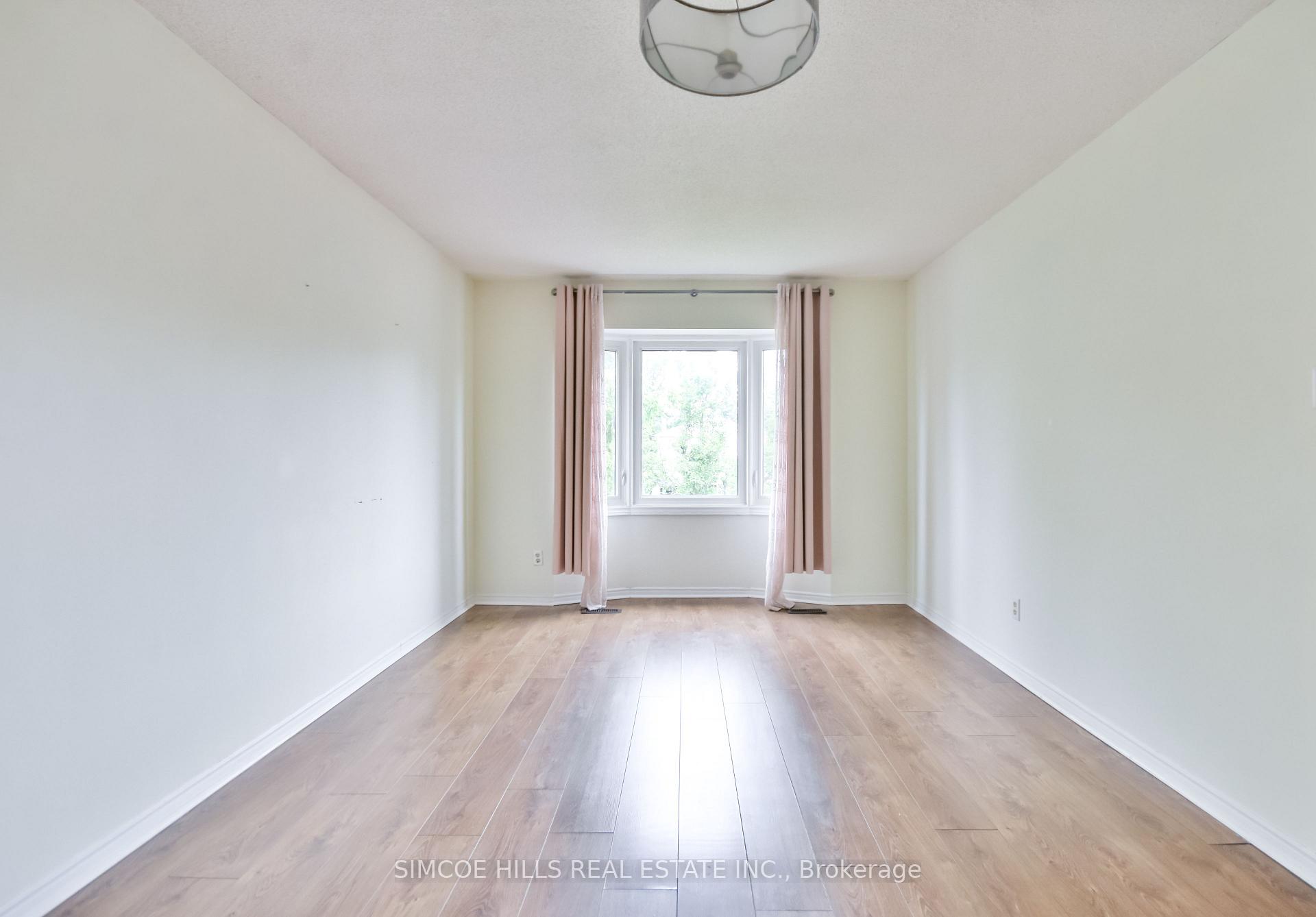 Photo 25 of 256 Hickling Trail, Barrie, Grove East — HOMEH