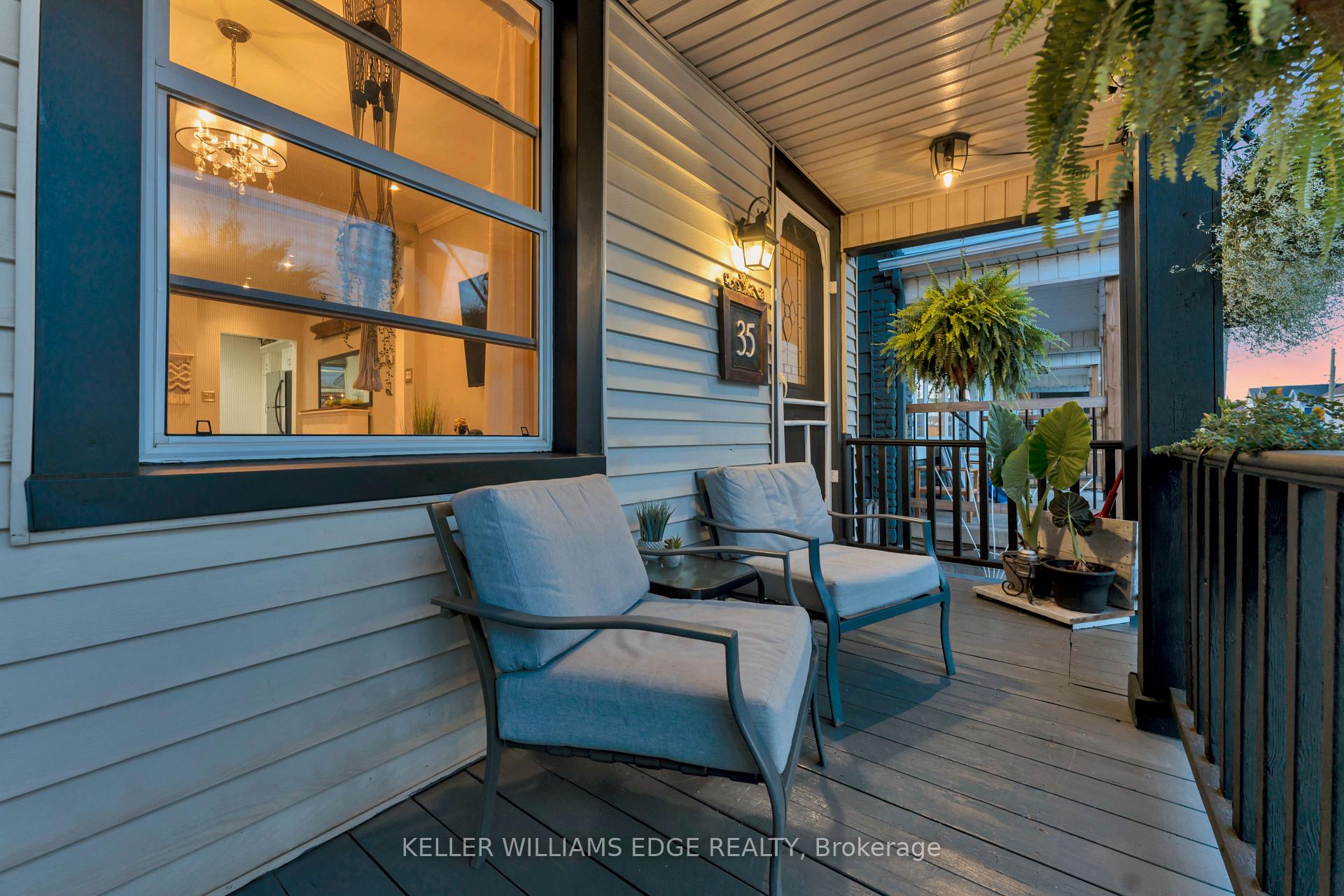 Photo 4 of 35 Glendale Avenue, Hamilton, Crown Point — HOMEH