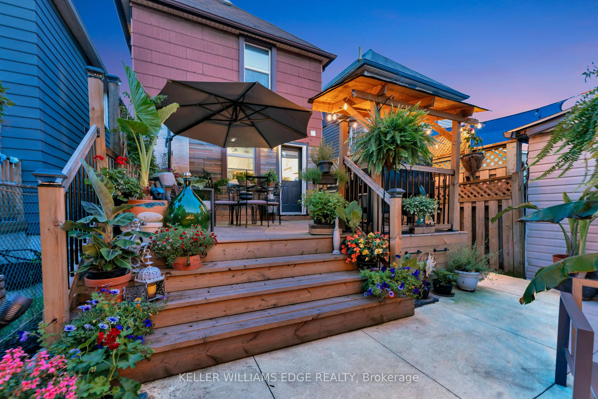 Photo 17 of 35 Glendale Avenue, Hamilton, Crown Point — HOMEH