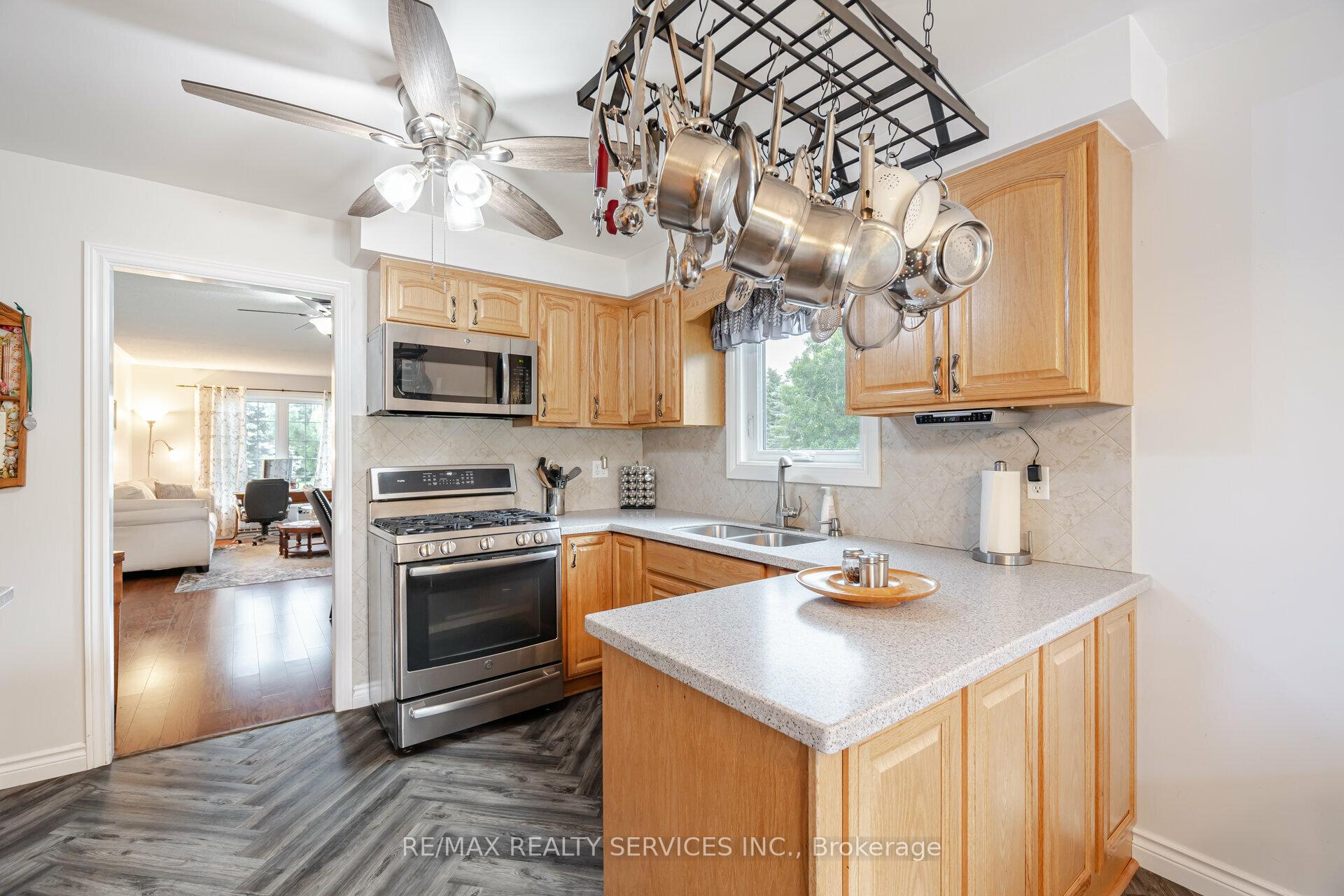 Photo 13 of 17 James Street, Amaranth, Rural Amaranth — HOMEH
