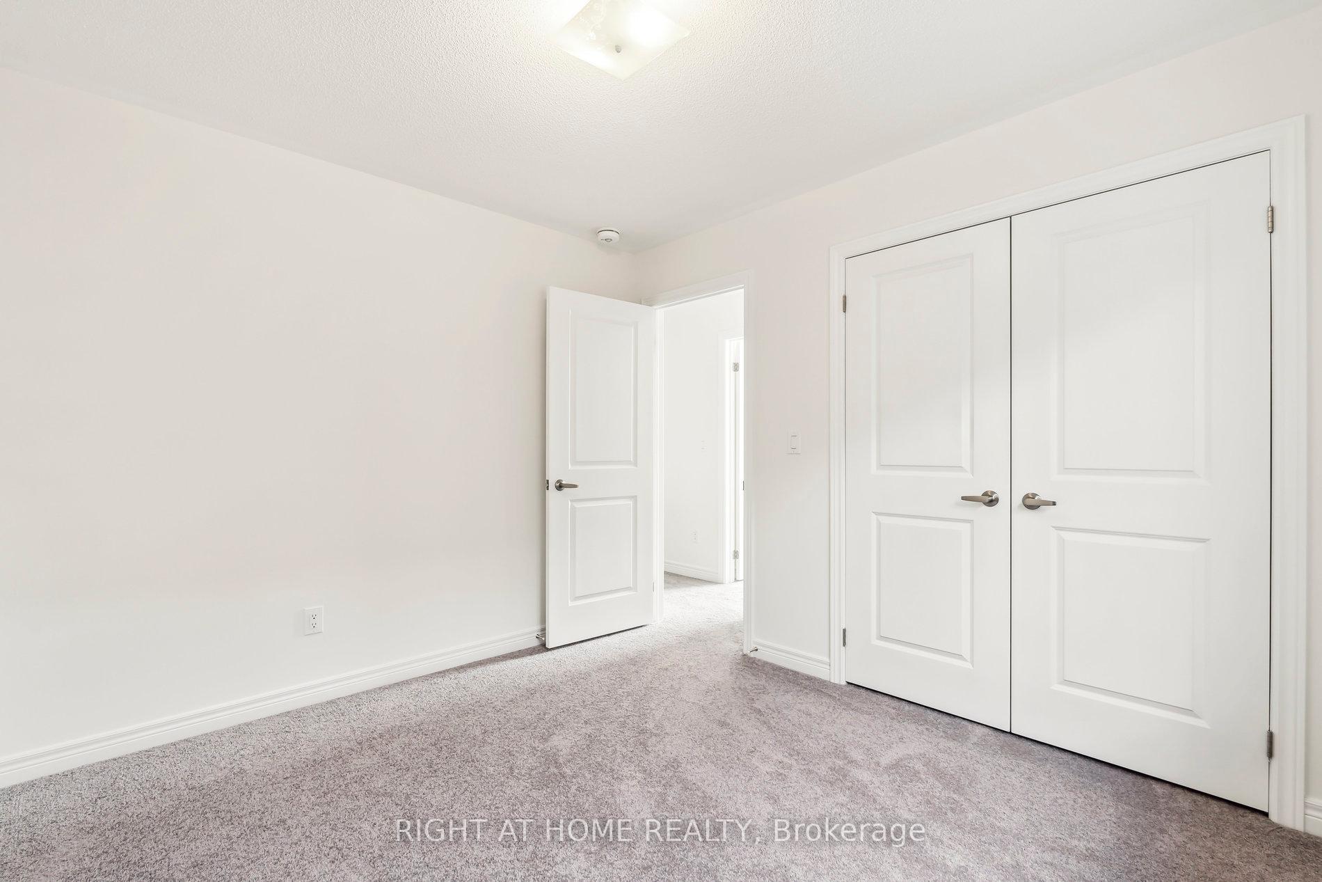 Photo 16 of 1286 Davis Loop, Innisfil, Lefroy — HOMEH