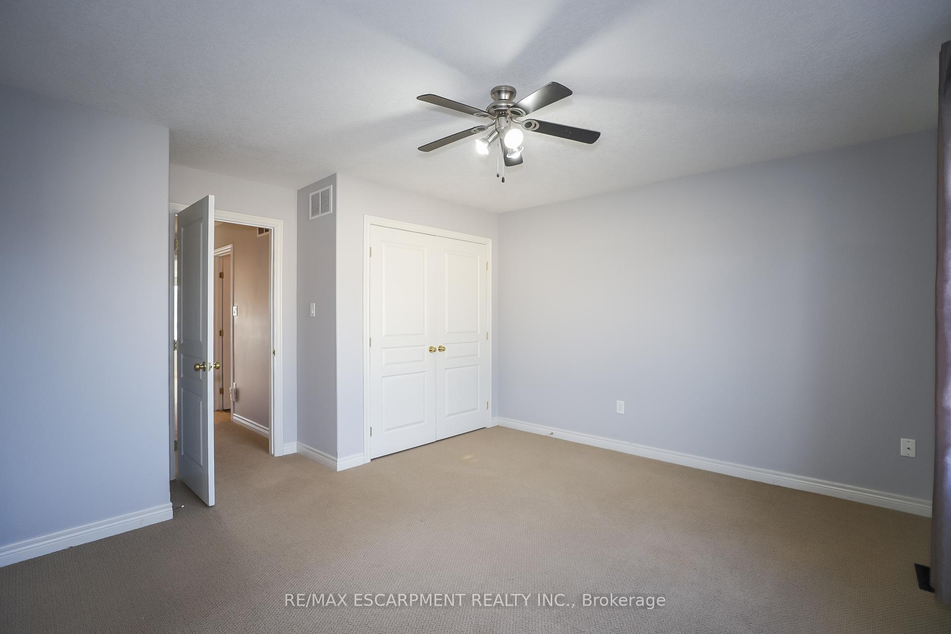 Photo 19 of 24 Hemlock Way, Grimsby, Grimsby West — HOMEH