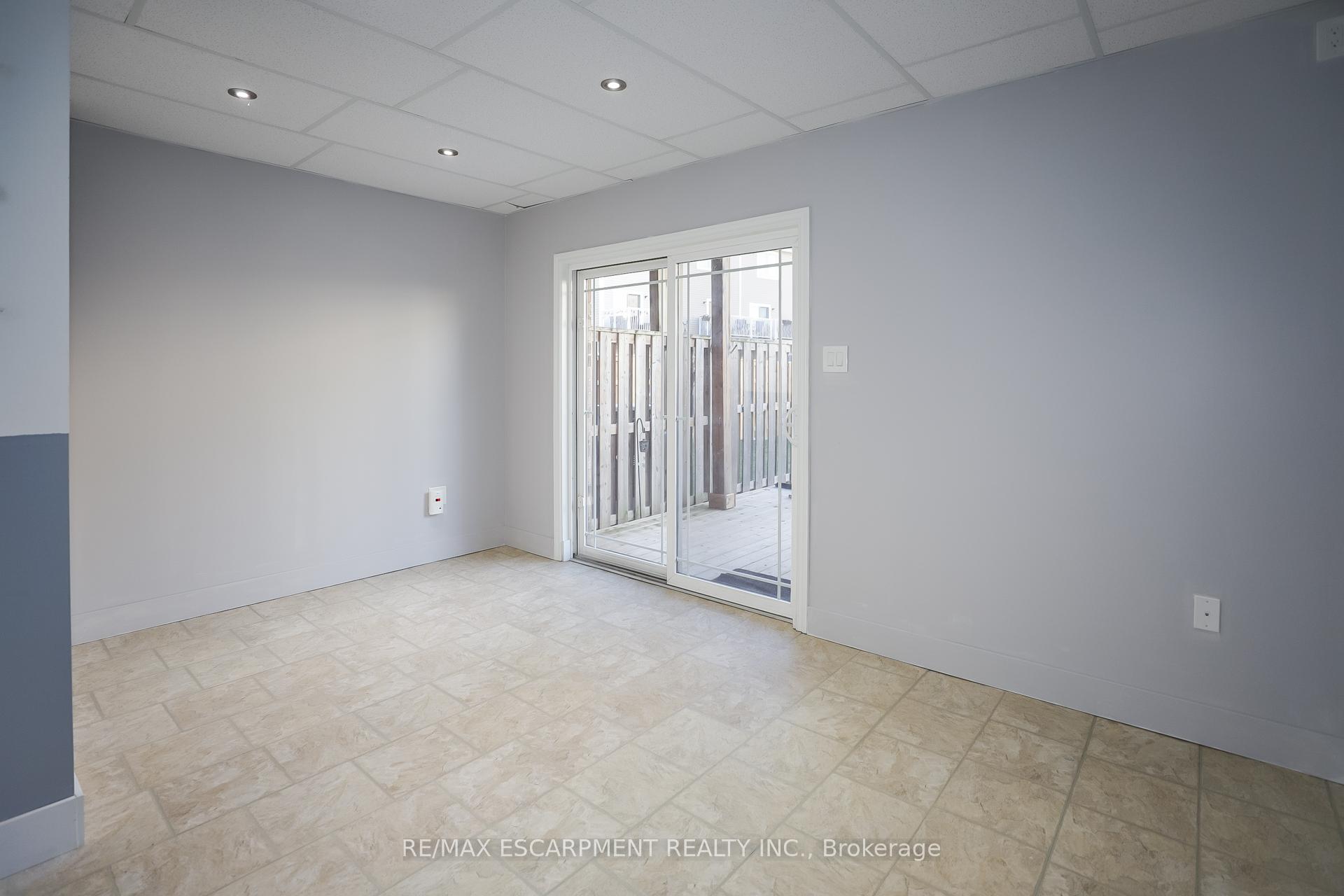 Photo 28 of 24 Hemlock Way, Grimsby, Grimsby West — HOMEH