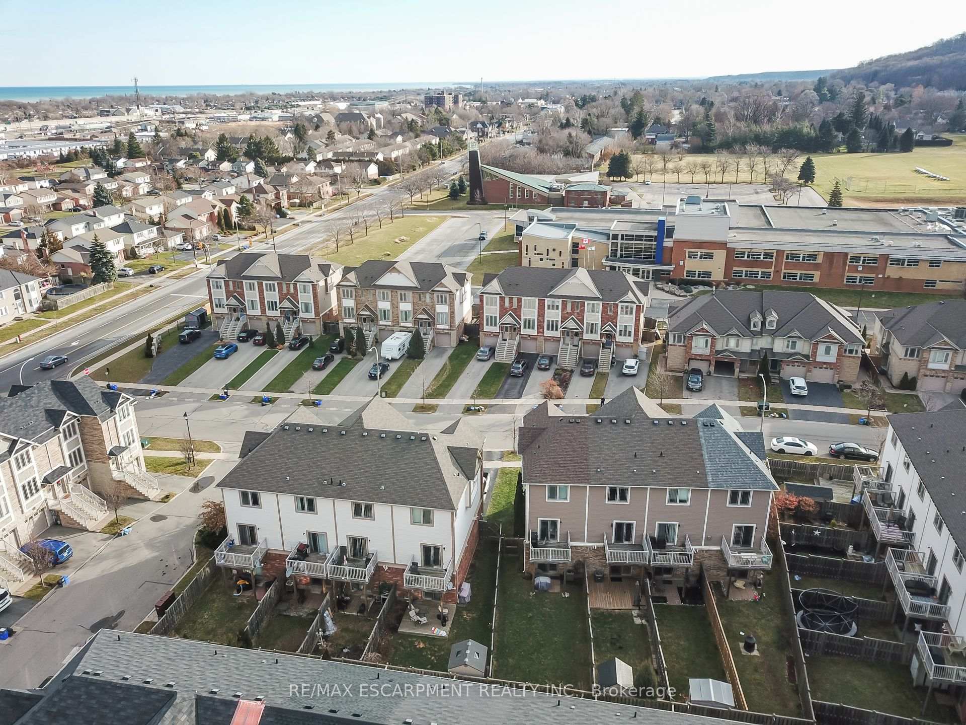 Photo 40 of 24 Hemlock Way, Grimsby, Grimsby West — HOMEH