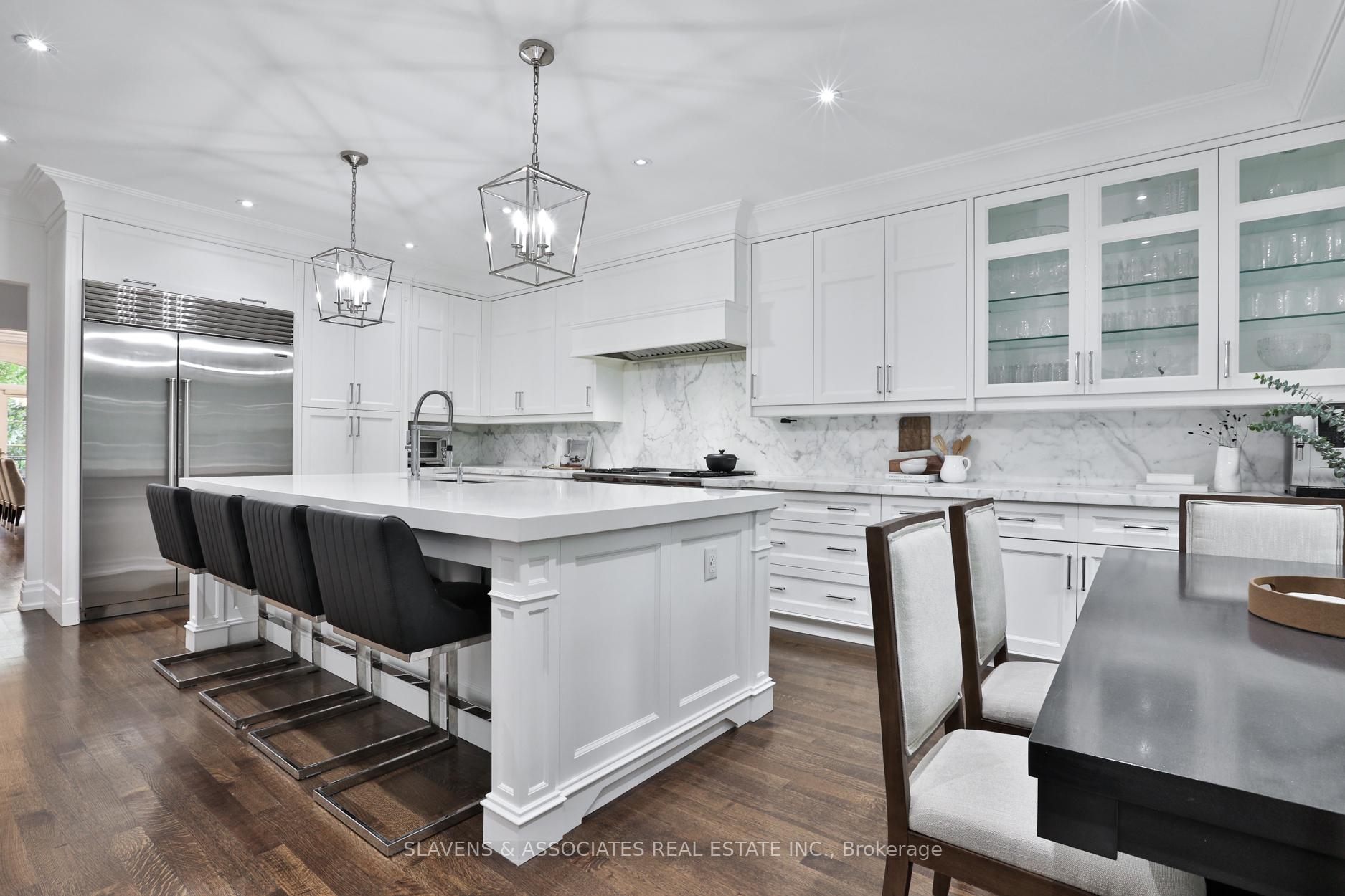 Photo 8 of 216 Hillhurst Boulevard, Toronto, Bedford Park-Nortown — HOMEH