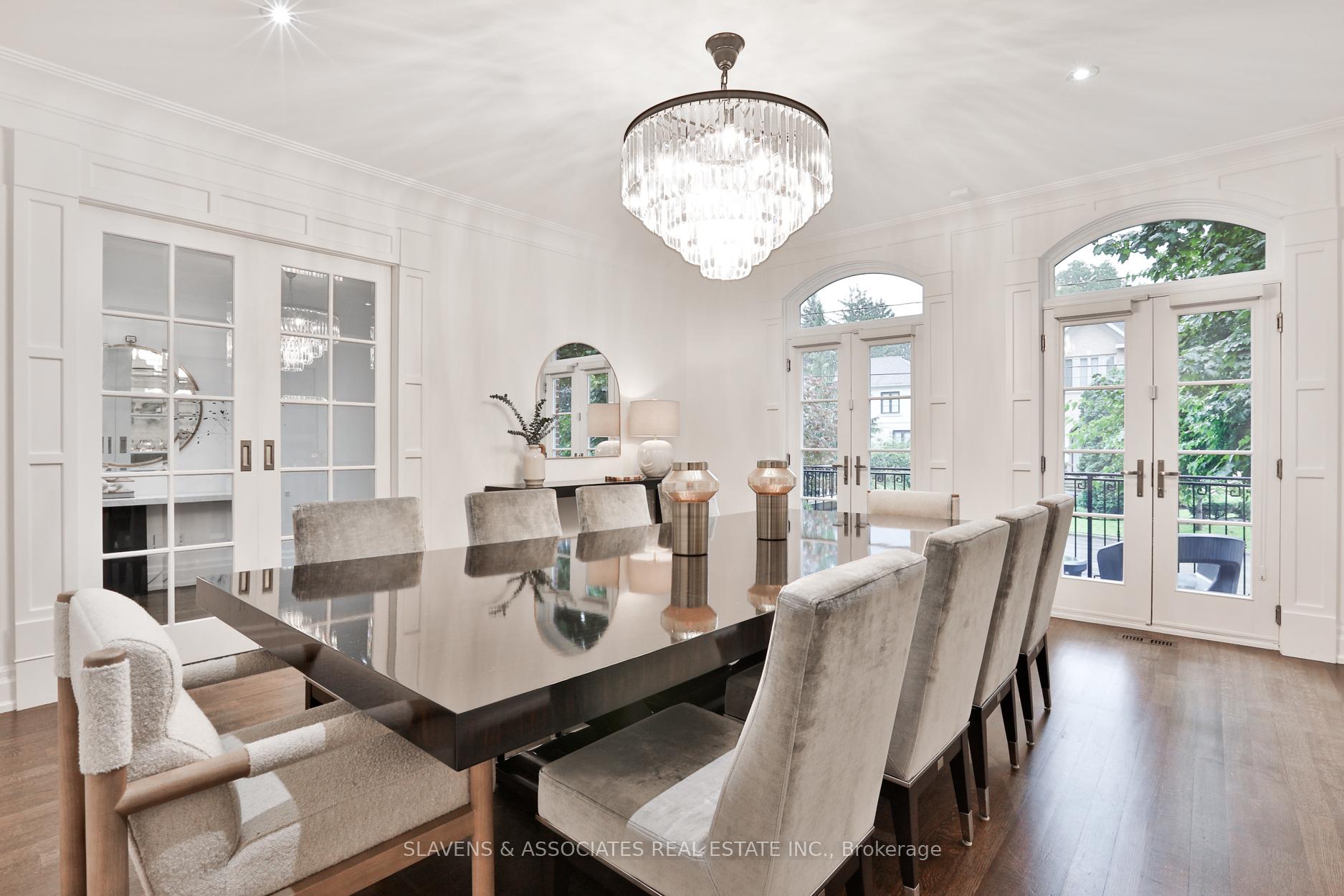 Photo 12 of 216 Hillhurst Boulevard, Toronto, Bedford Park-Nortown — HOMEH
