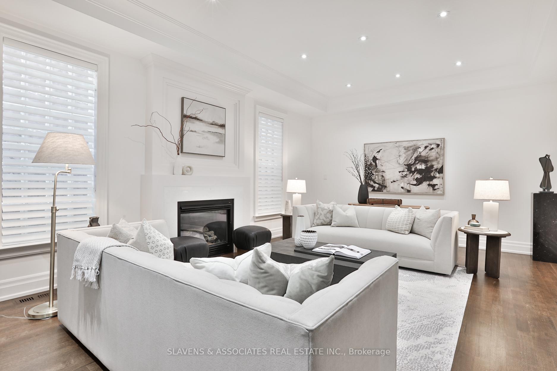 Photo 3 of 216 Hillhurst Boulevard, Toronto, Bedford Park-Nortown — HOMEH