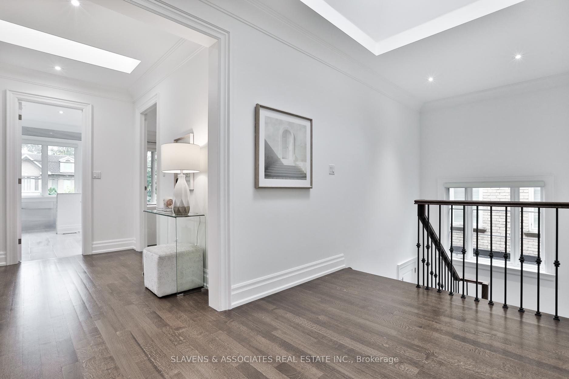 Photo 10 of 216 Hillhurst Boulevard, Toronto, Bedford Park-Nortown — HOMEH