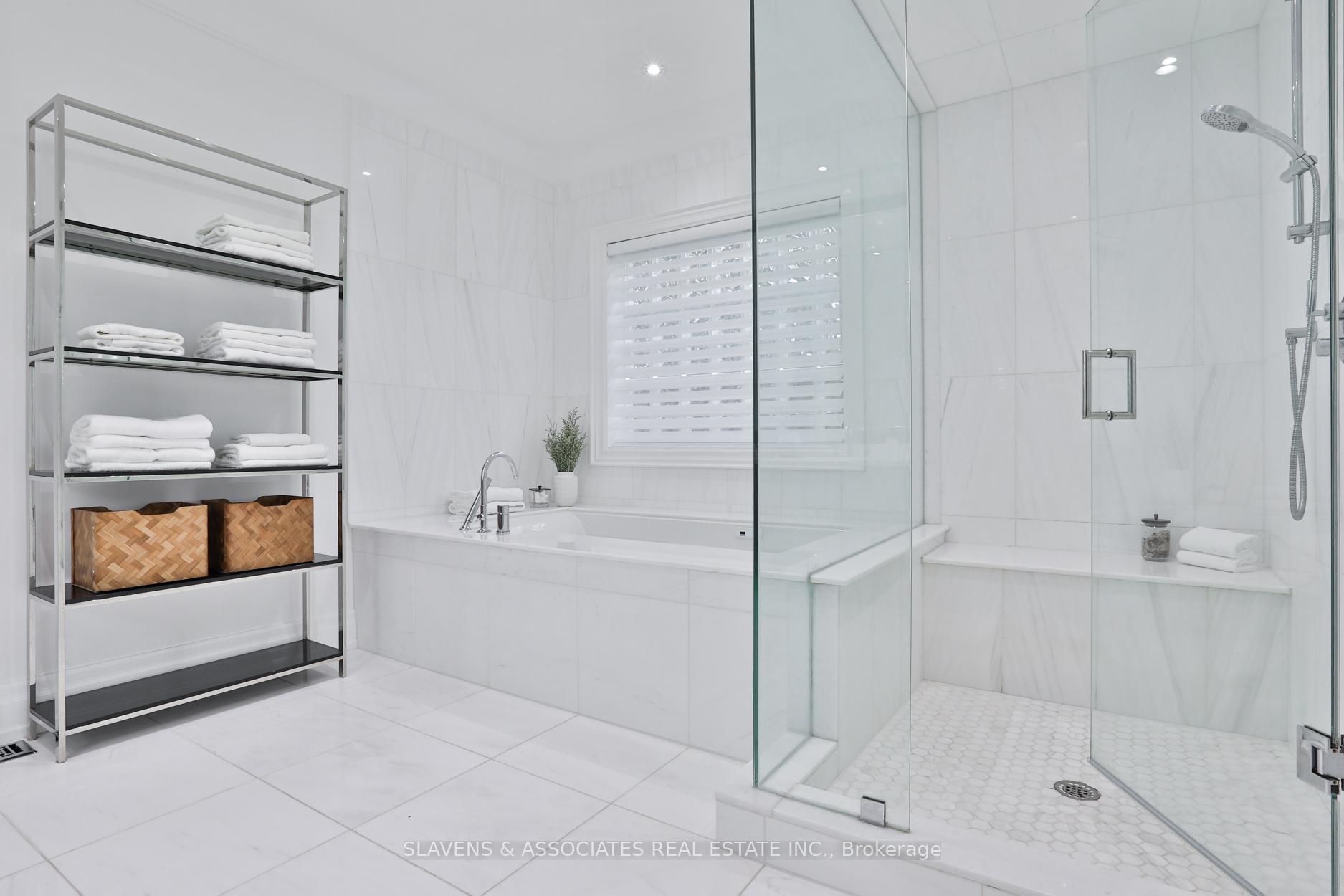 Photo 20 of 216 Hillhurst Boulevard, Toronto, Bedford Park-Nortown — HOMEH