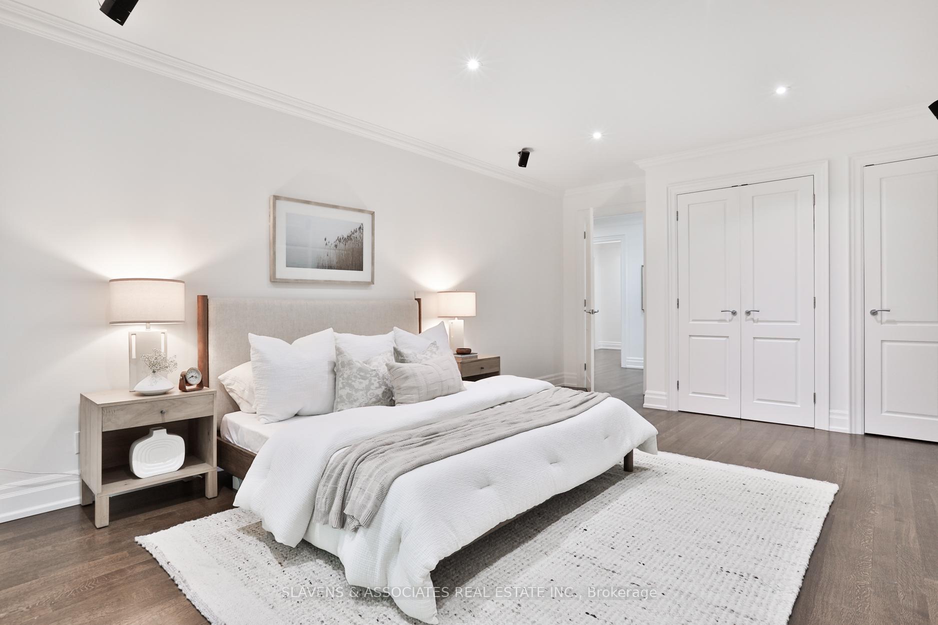 Photo 25 of 216 Hillhurst Boulevard, Toronto, Bedford Park-Nortown — HOMEH