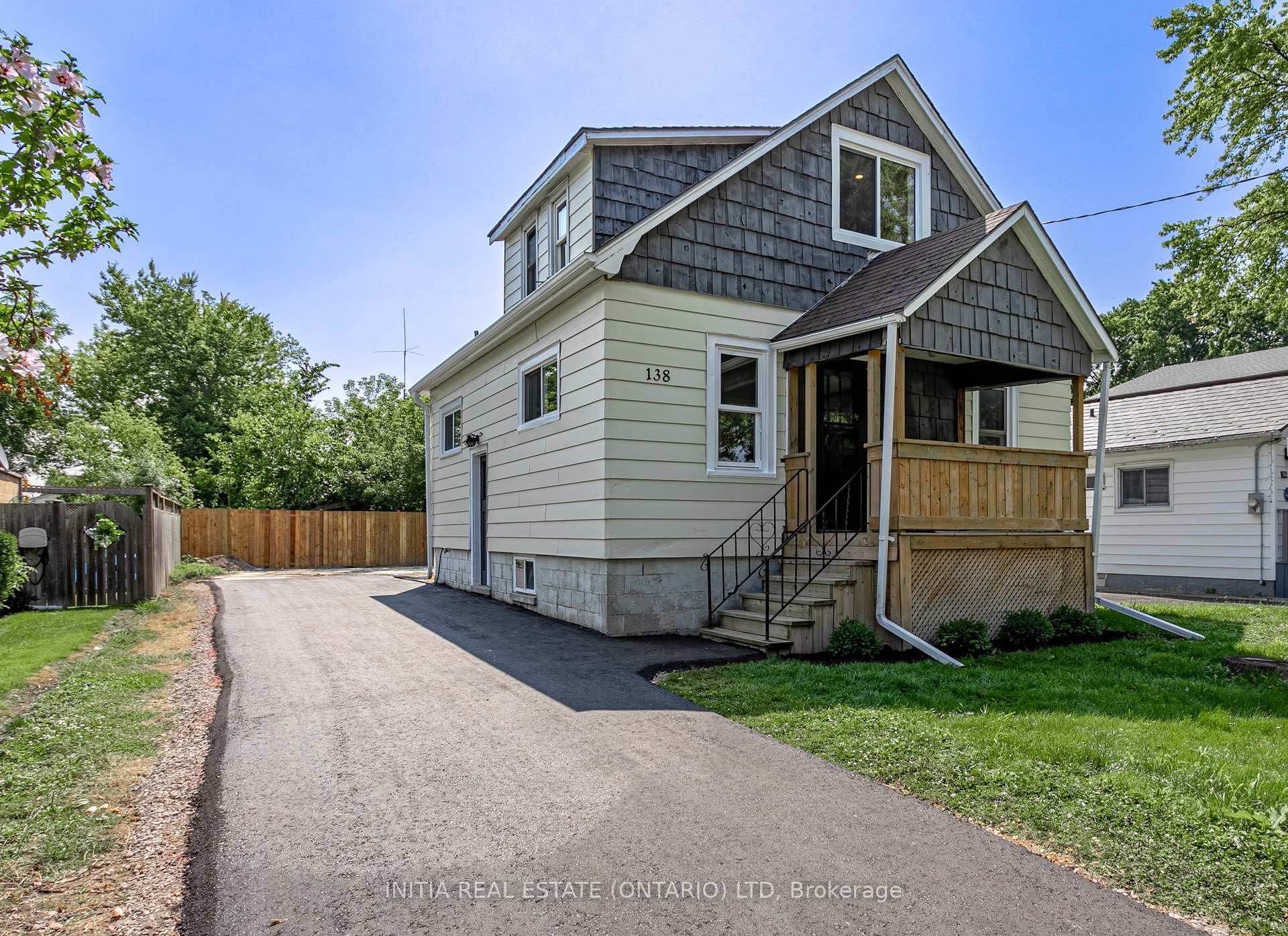 Photo 6 of 138 Sutton Street, Sarnia — HOMEH