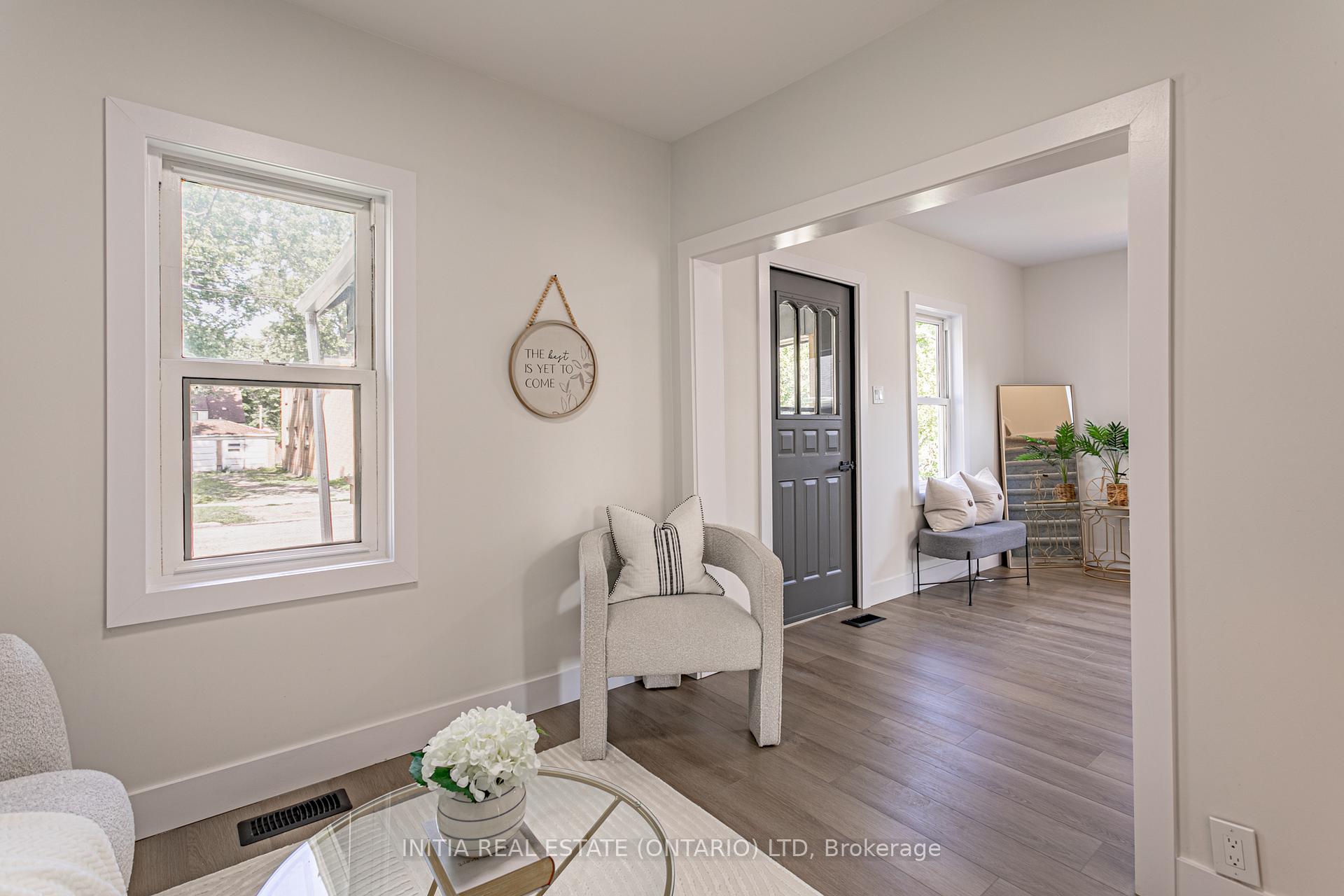Photo 8 of 138 Sutton Street, Sarnia — HOMEH