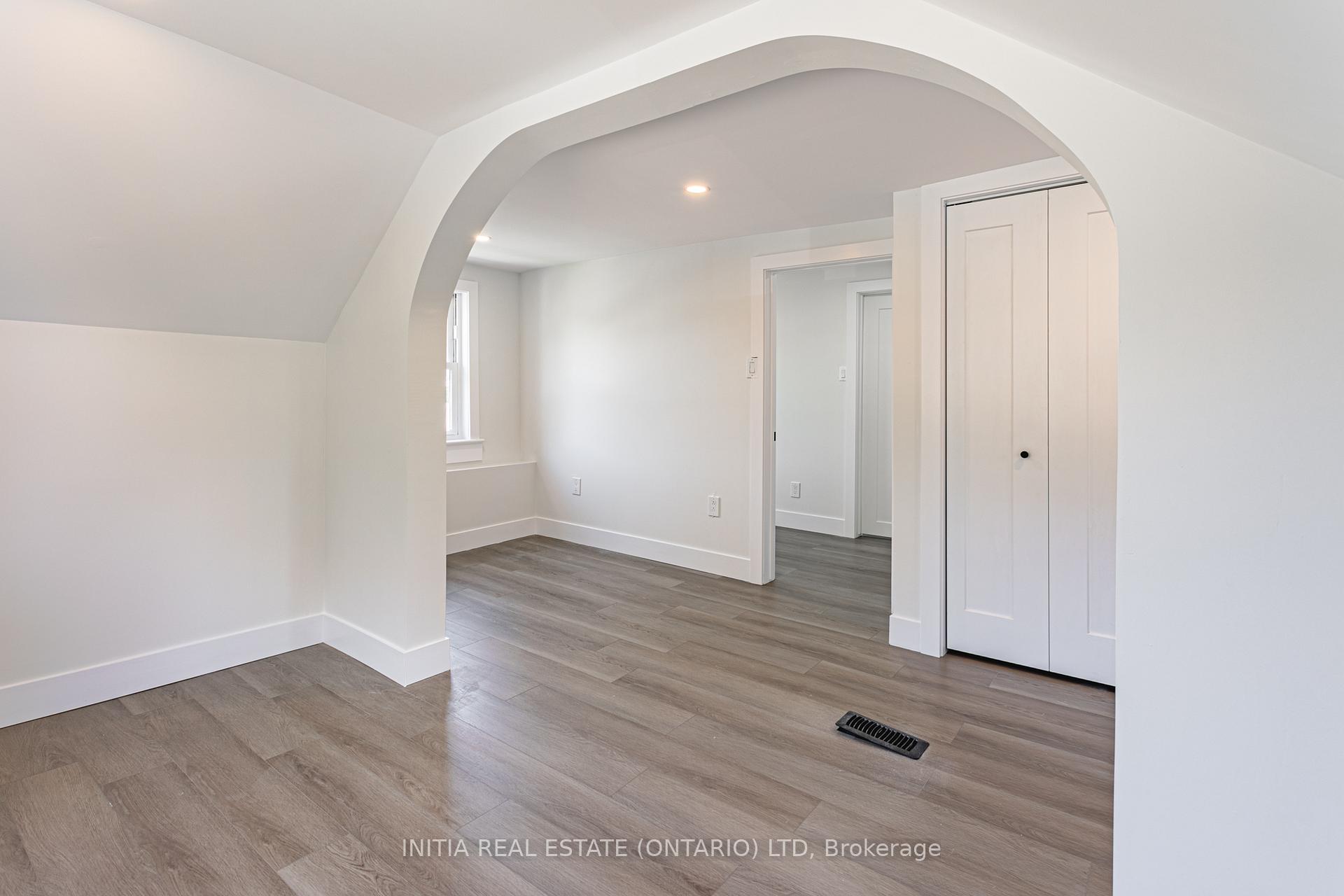 Photo 18 of 138 Sutton Street, Sarnia — HOMEH