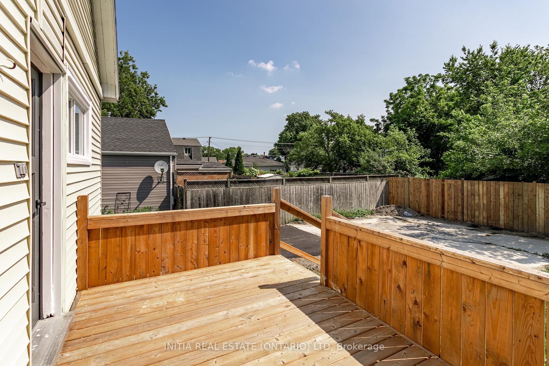 Photo 32 of 138 Sutton Street, Sarnia — HOMEH
