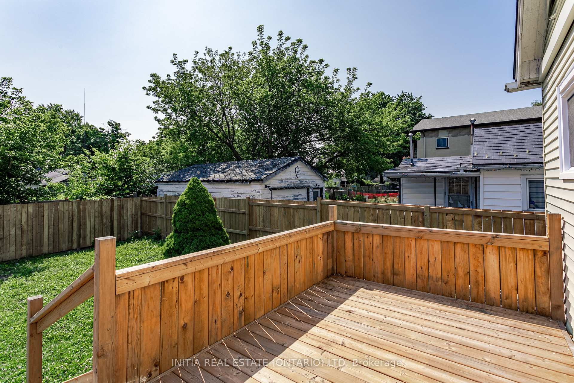 Photo 35 of 138 Sutton Street, Sarnia — HOMEH