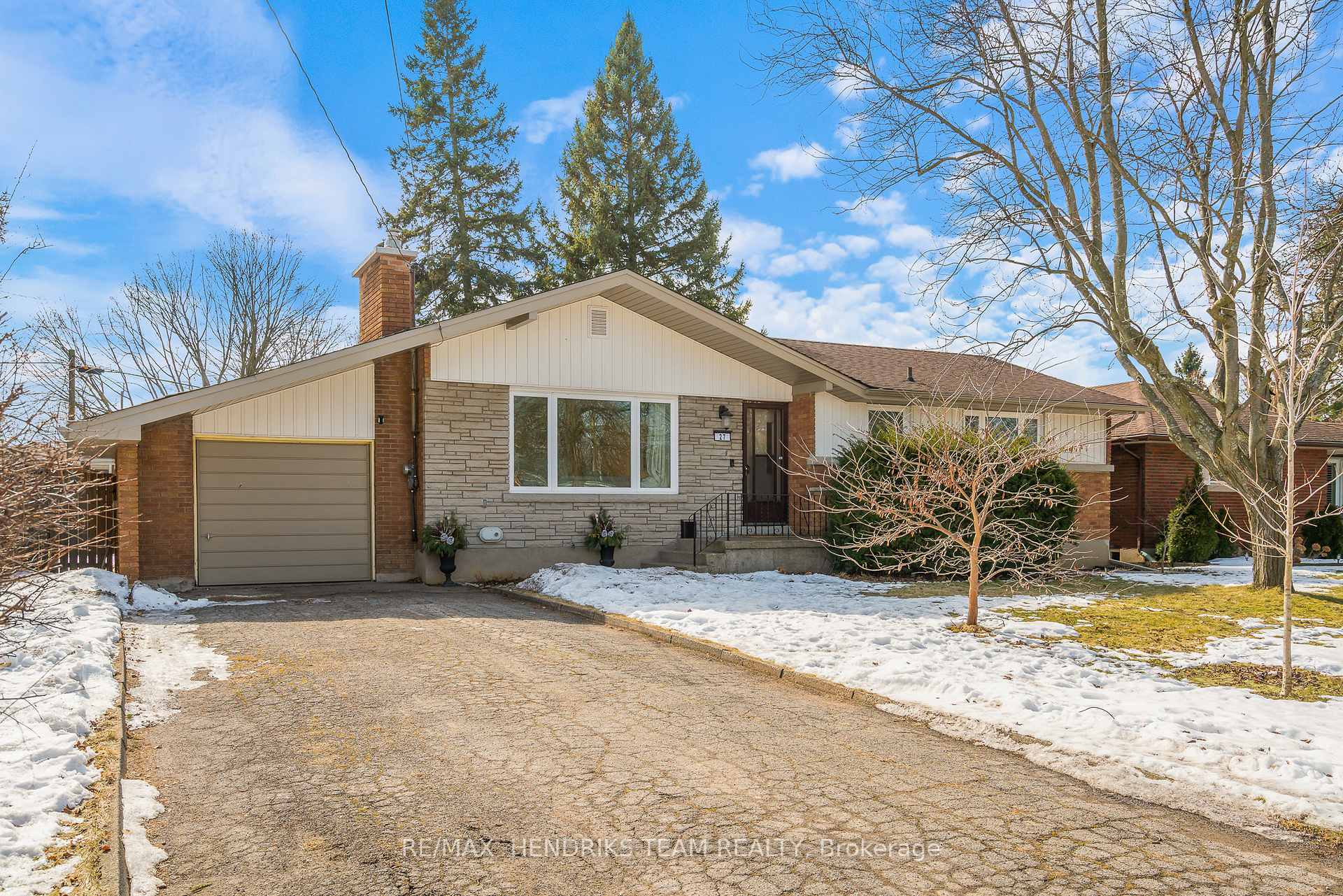 Front of 27 Northwood Drive