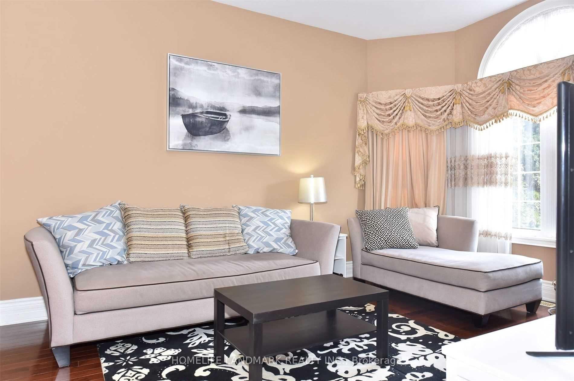 Photo 12 of 148 Windrose (Main & Upper) Court, Vaughan, East Woodbridge — HOMEH
