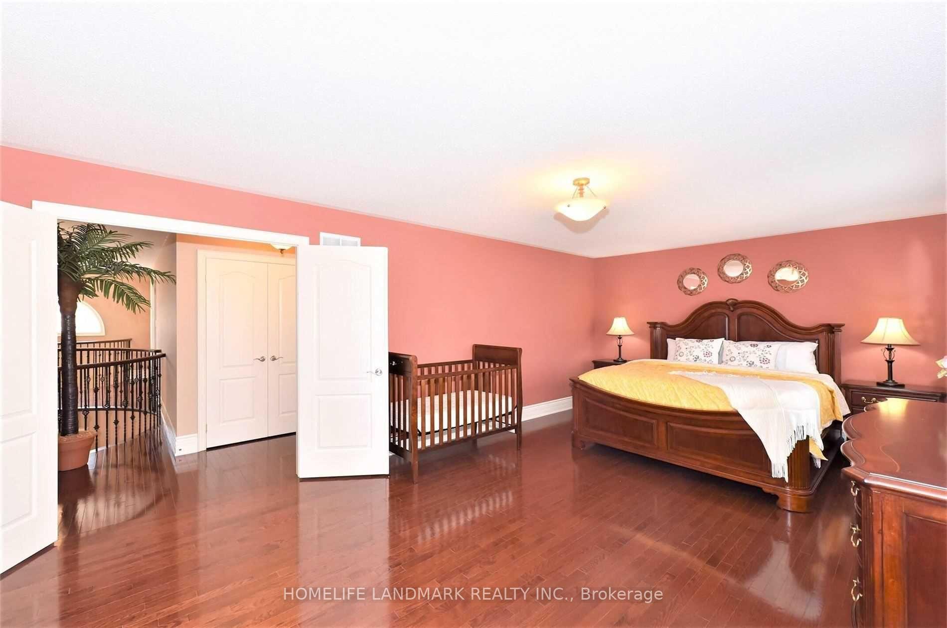 Photo 10 of 148 Windrose (Main & Upper) Court, Vaughan, East Woodbridge — HOMEH