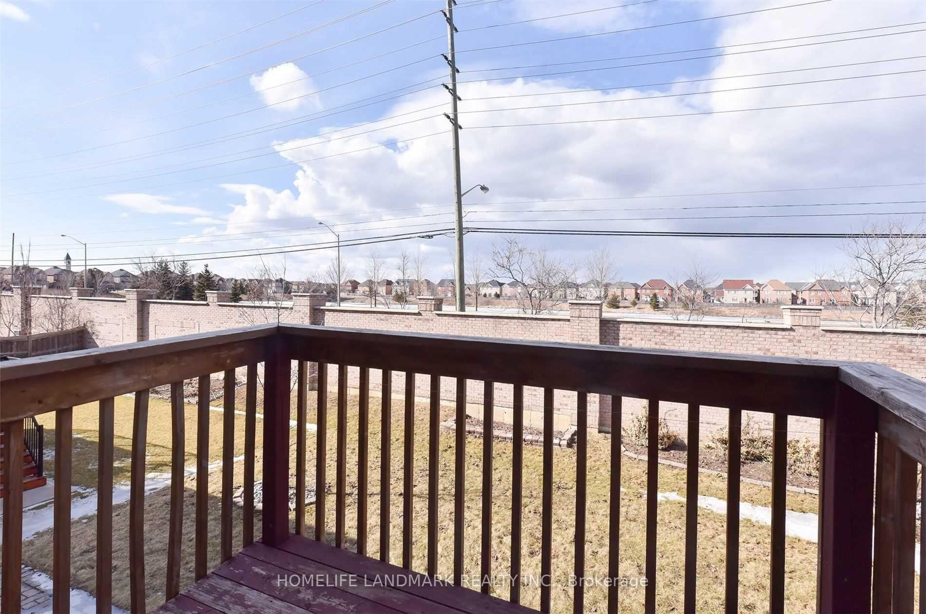 Photo 11 of 148 Windrose (Main & Upper) Court, Vaughan, East Woodbridge — HOMEH