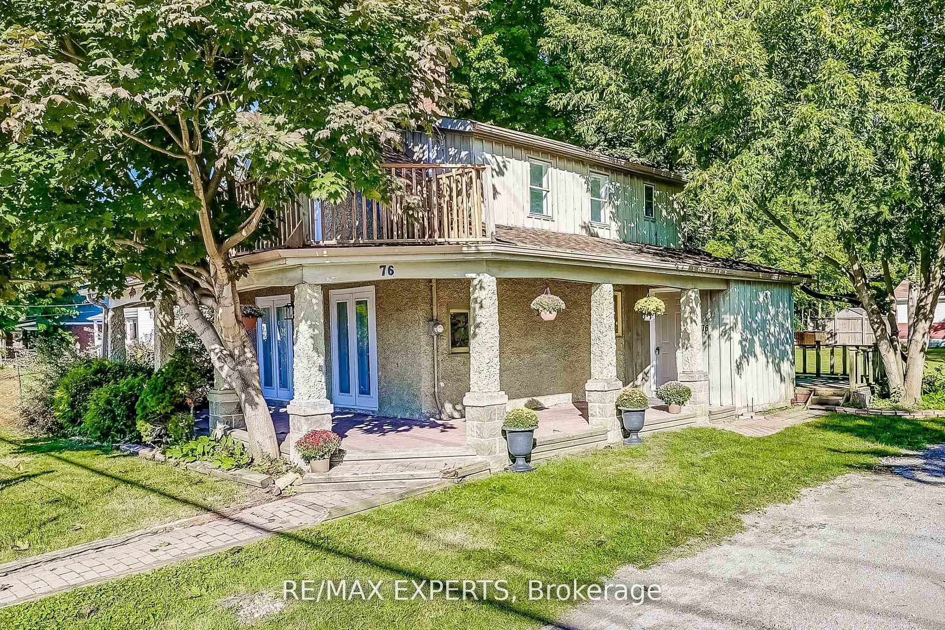 Photo 4 of 76 Winchester Road E, Whitby, Brooklin — HOMEH