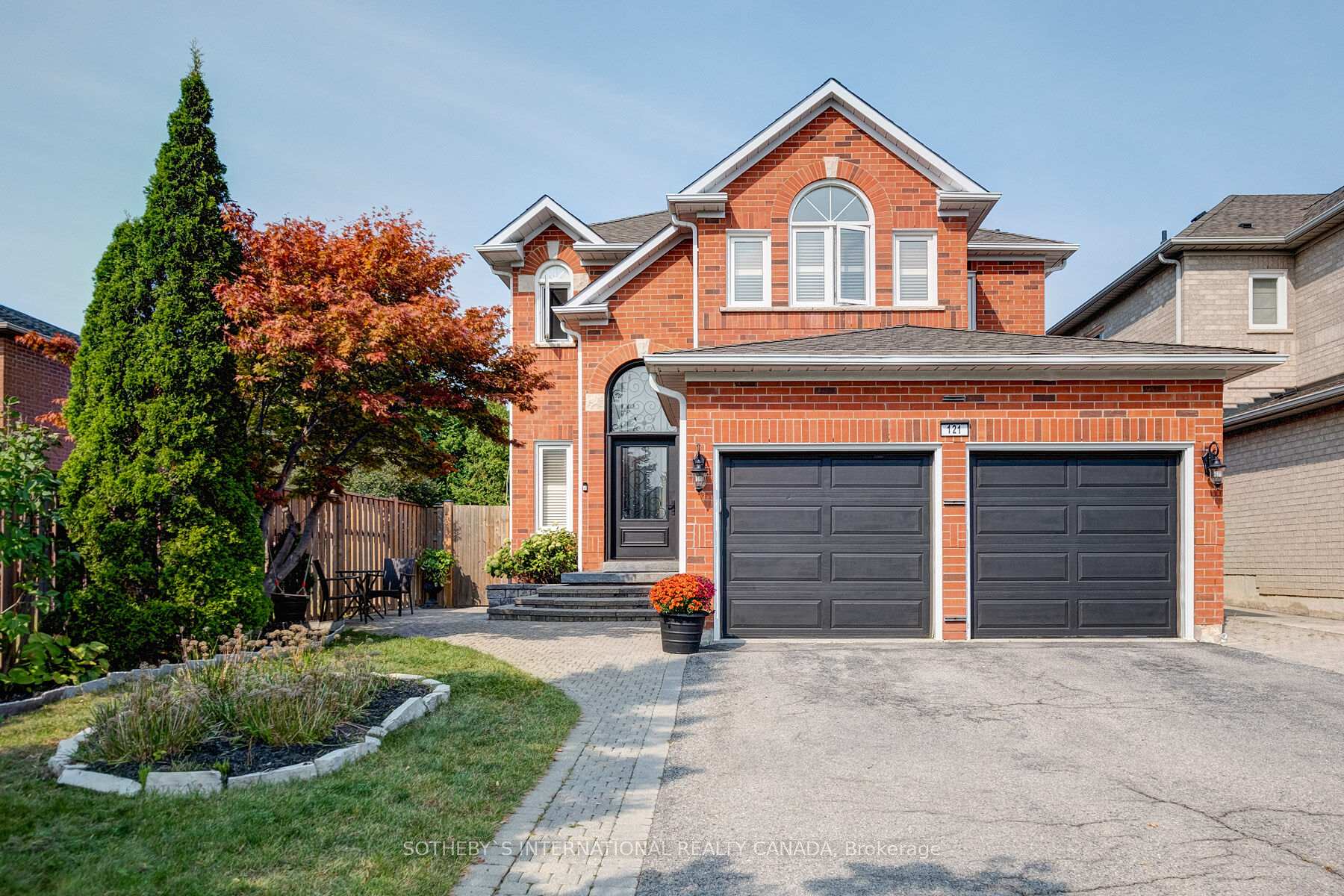 Front of 121 Kirkbride Crescent